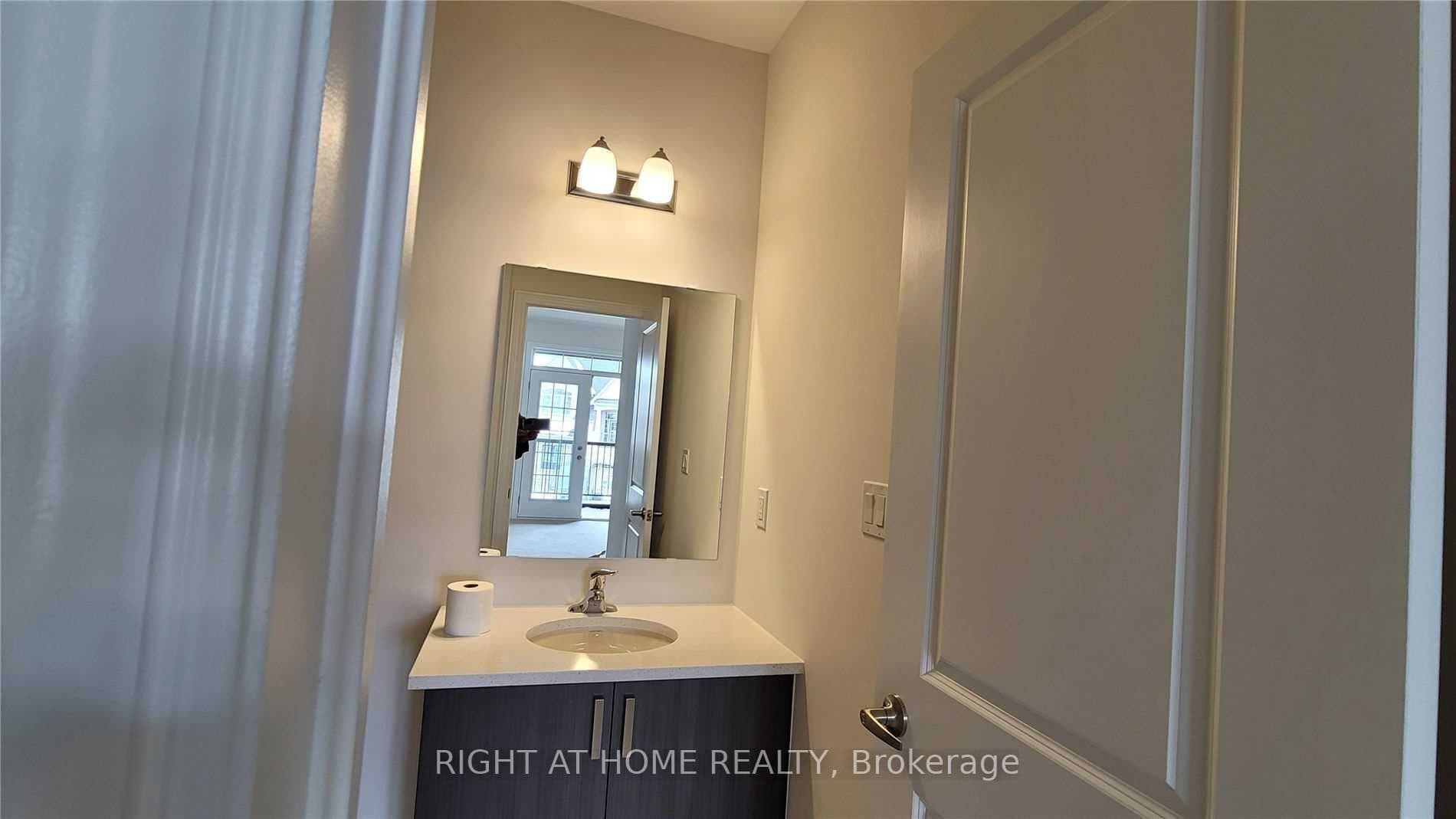 199 Miyako Court, Oshawa, ON L1L 0R7