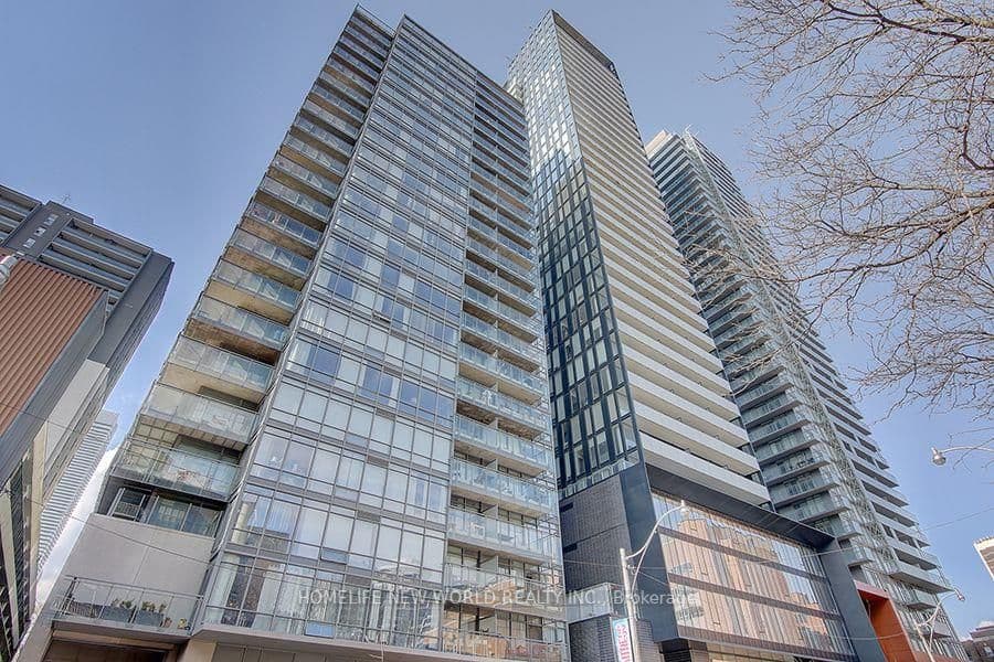 28 Wellesley Street 1806, Toronto C08, ON M4Y 1G3