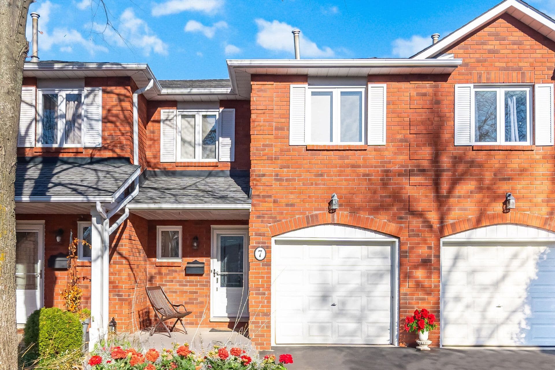 3115 New Street 7, Burlington, ON L7N 3T4