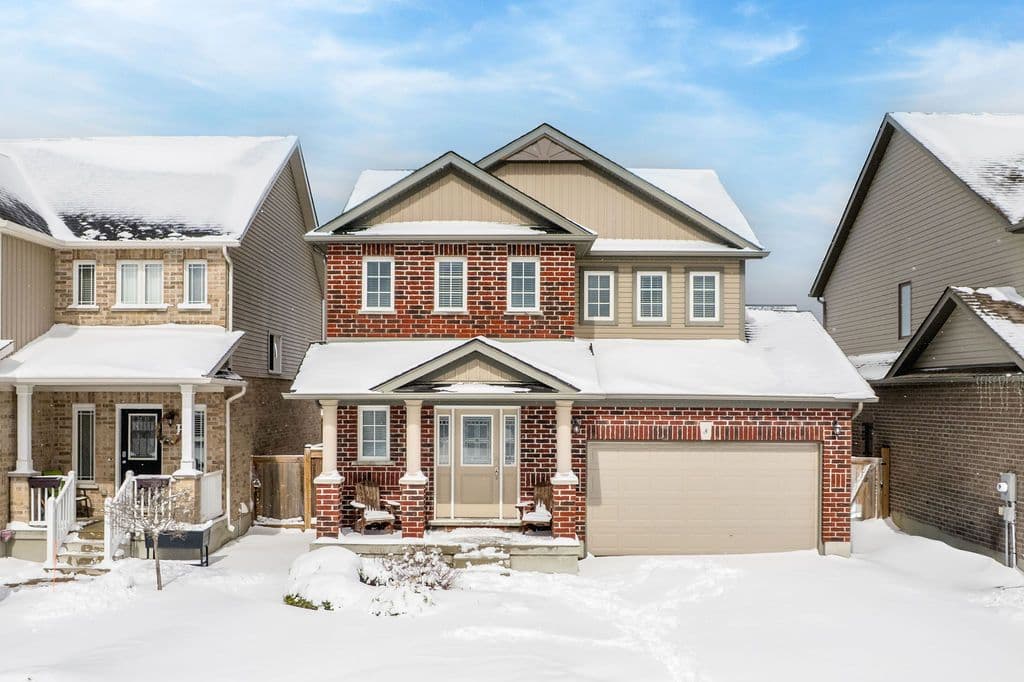 8 Brownley Lane, Essa, ON L0M 1B0