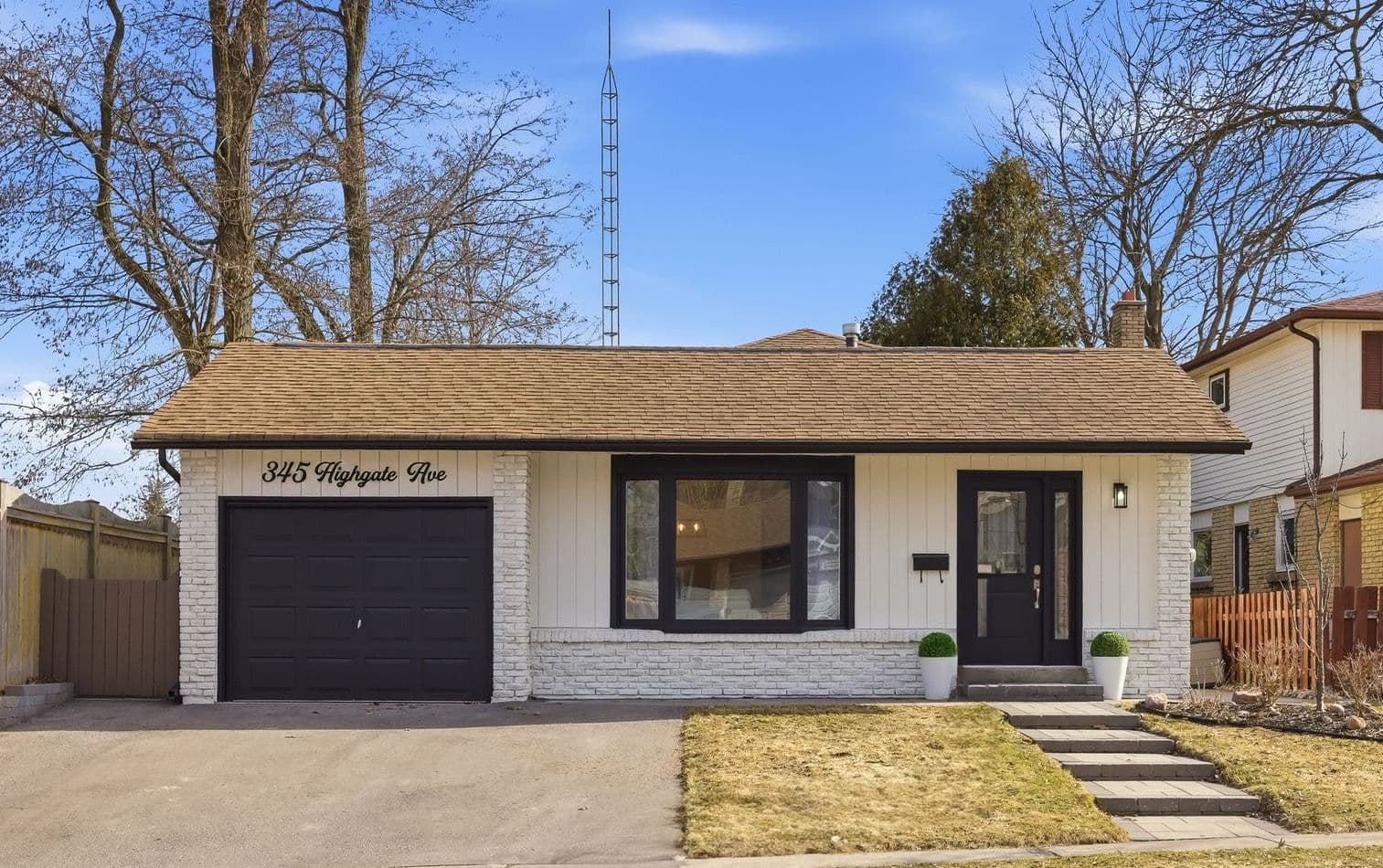345 Highgate Avenue, Oshawa, ON L1G 7G1
