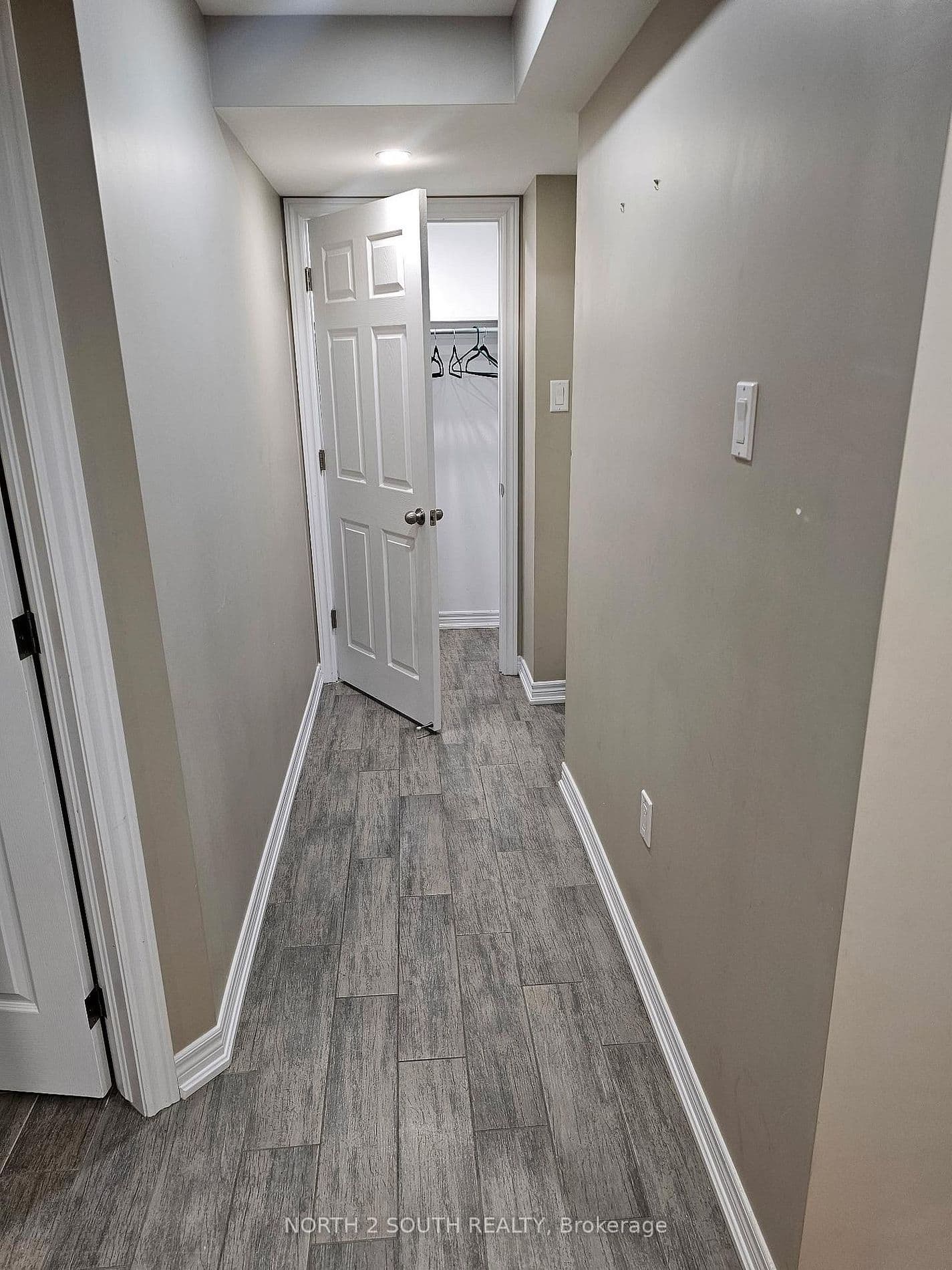 23 Vanwood Crescent Bsmt, Brampton, ON L6P 2X3