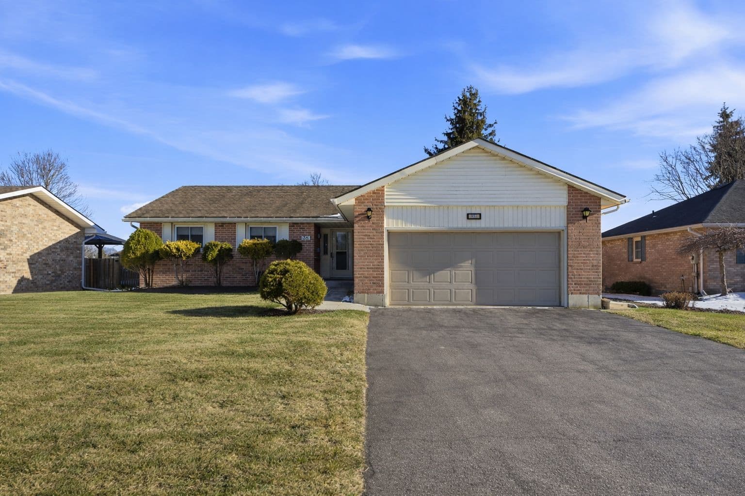 38 Adams Avenue, Tillsonburg, ON N4G 5B3