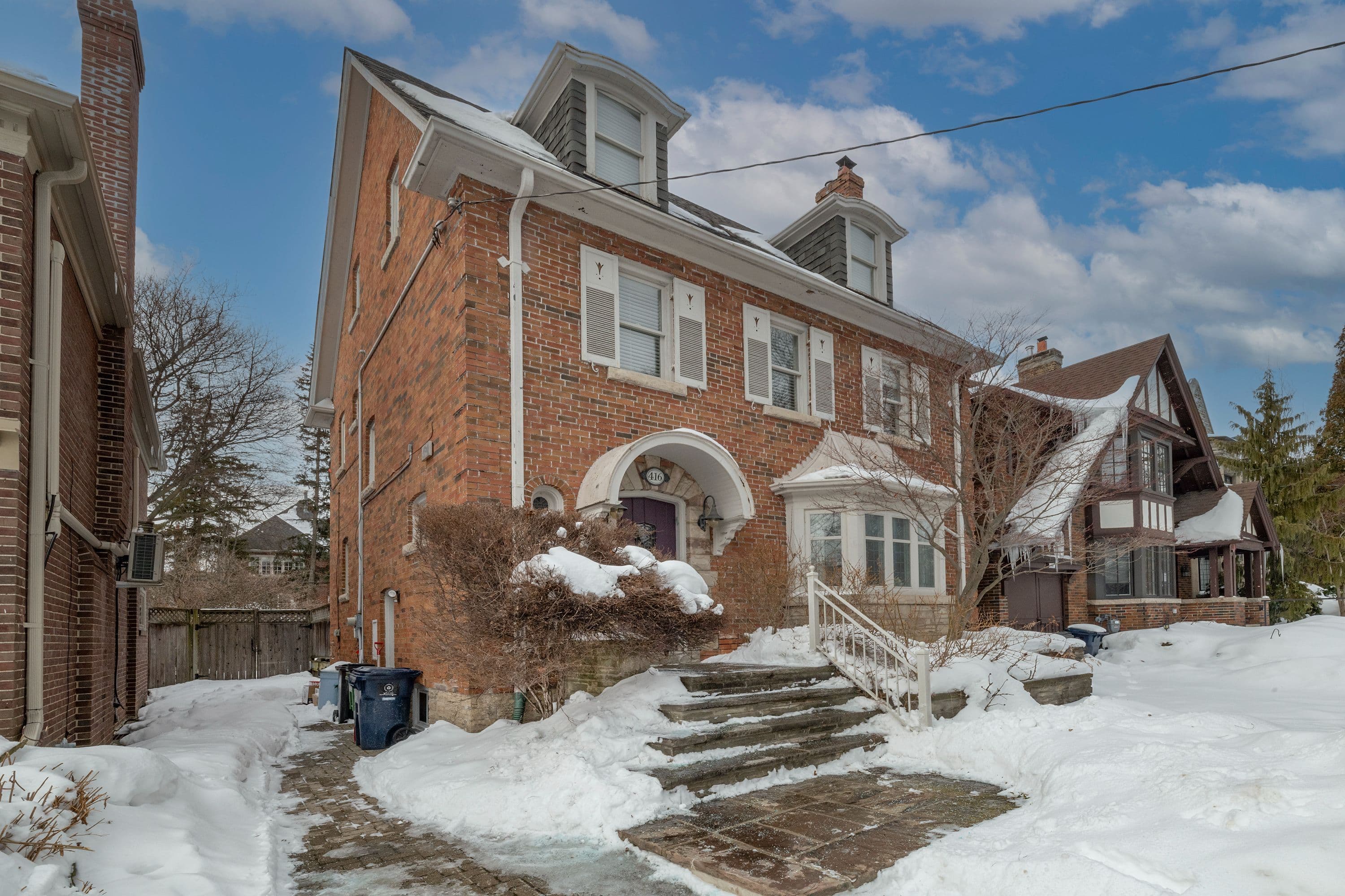 416 Rosemary Road, Toronto C03, ON M5P 3E5