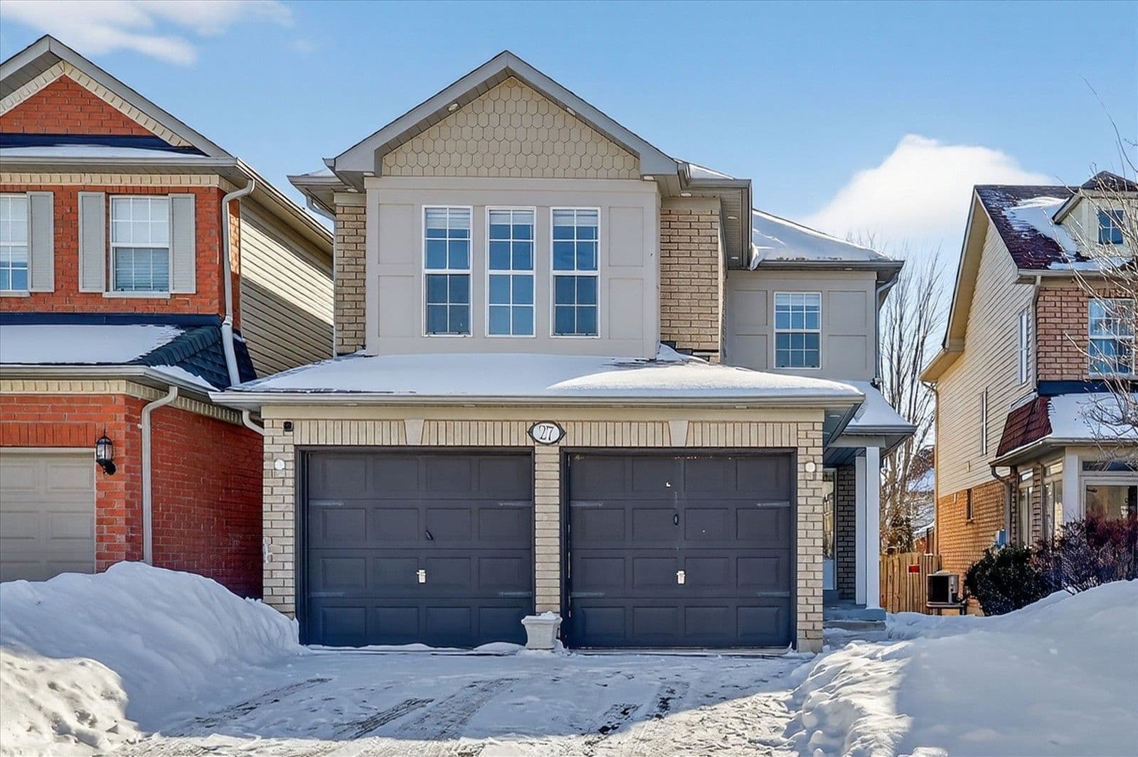 27 Merchant Avenue, Whitby, ON L1P 1S2