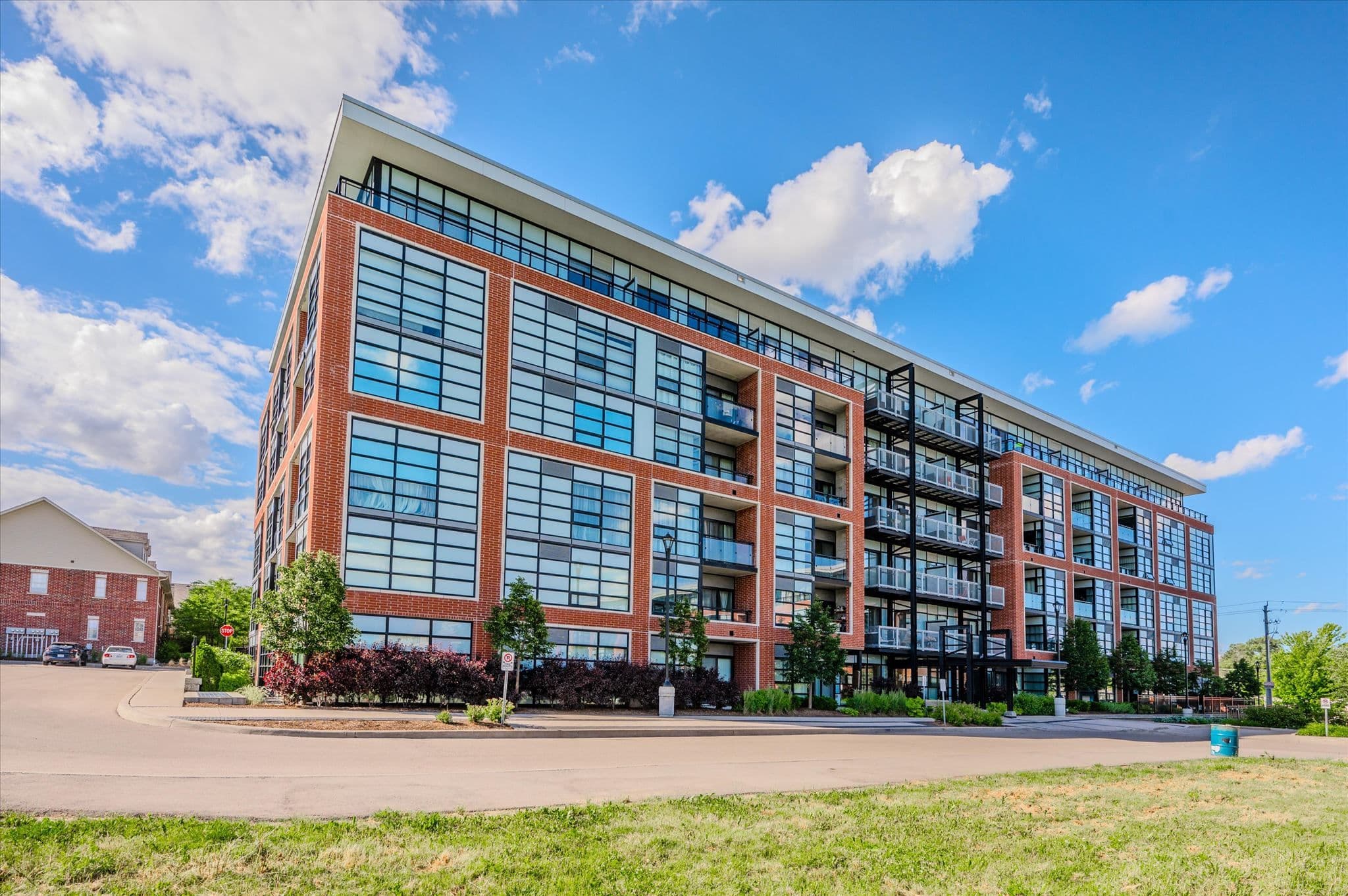 15 Prince Albert Boulevard 203, Kitchener, ON N2H 0C2