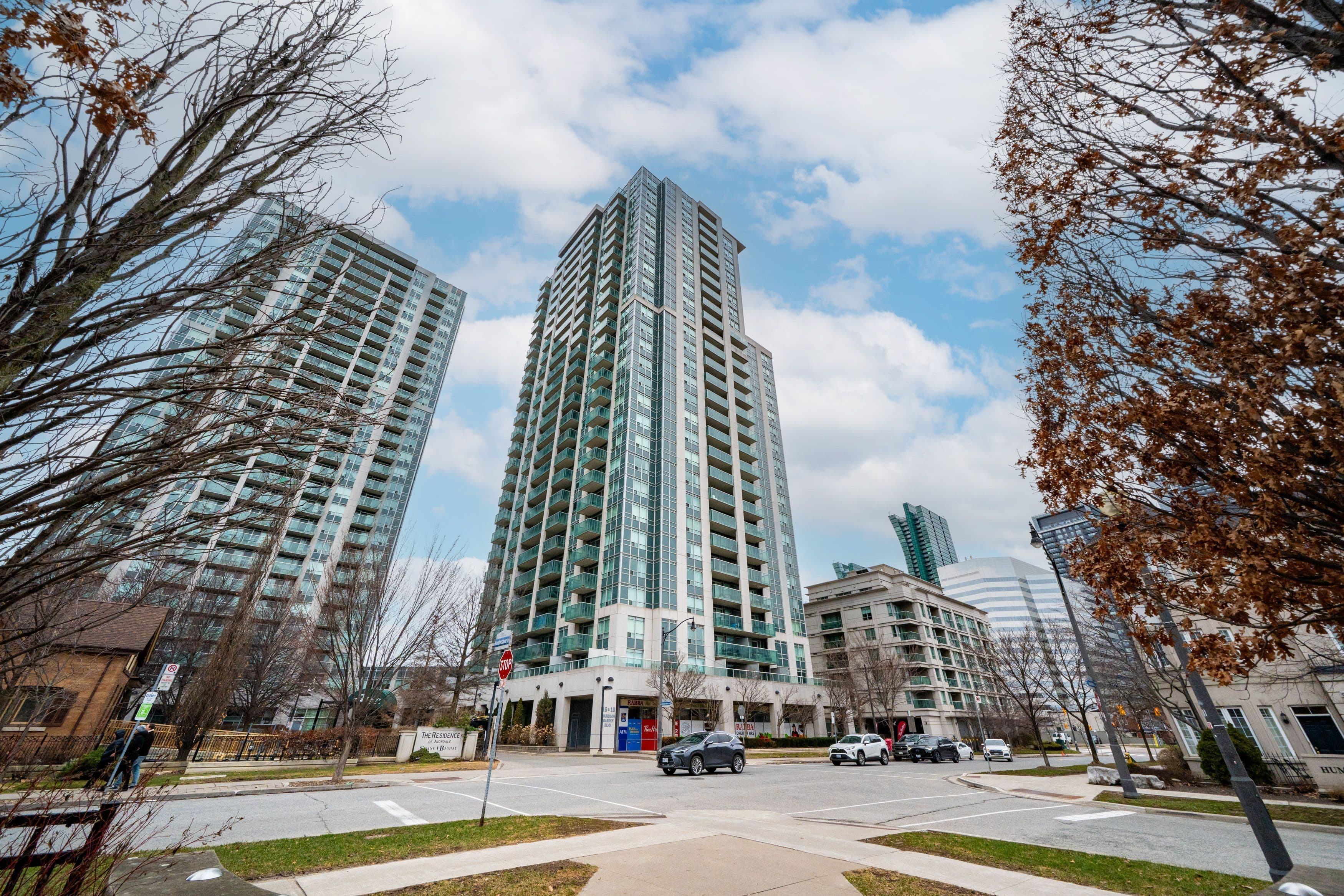 16 Harrison Garden Boulevard 1807, Toronto C14, ON M2N 7J6