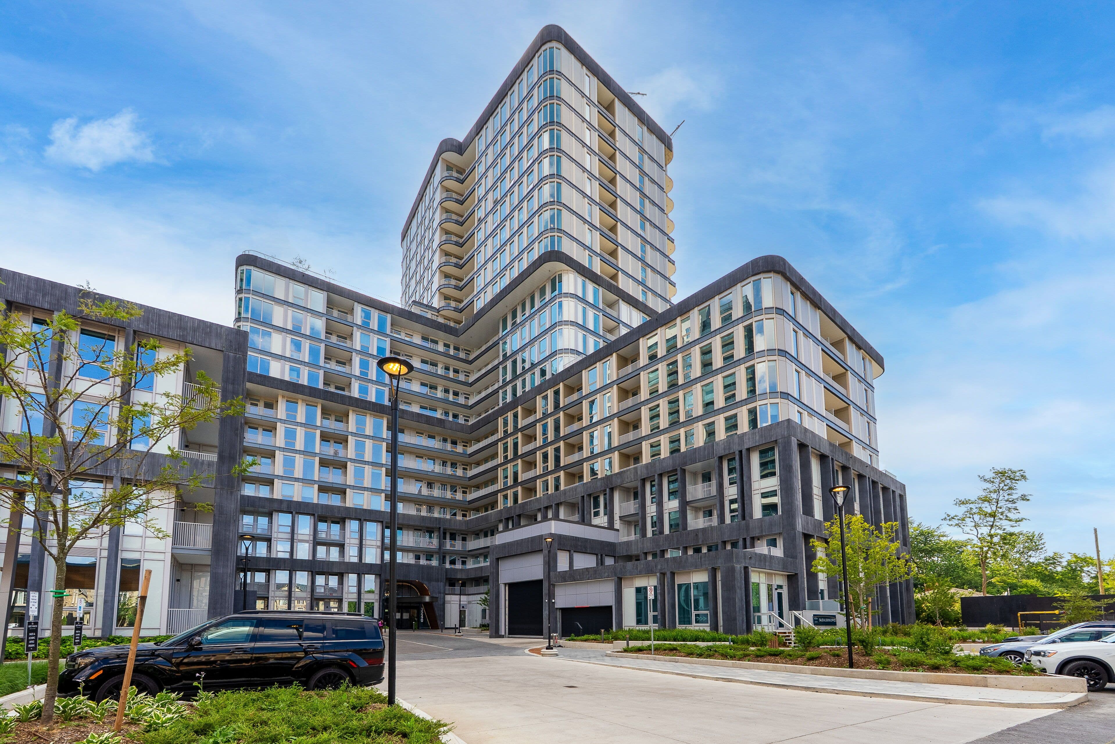 3240 William Coltson Avenue 435, Oakville, ON L6H 8C8