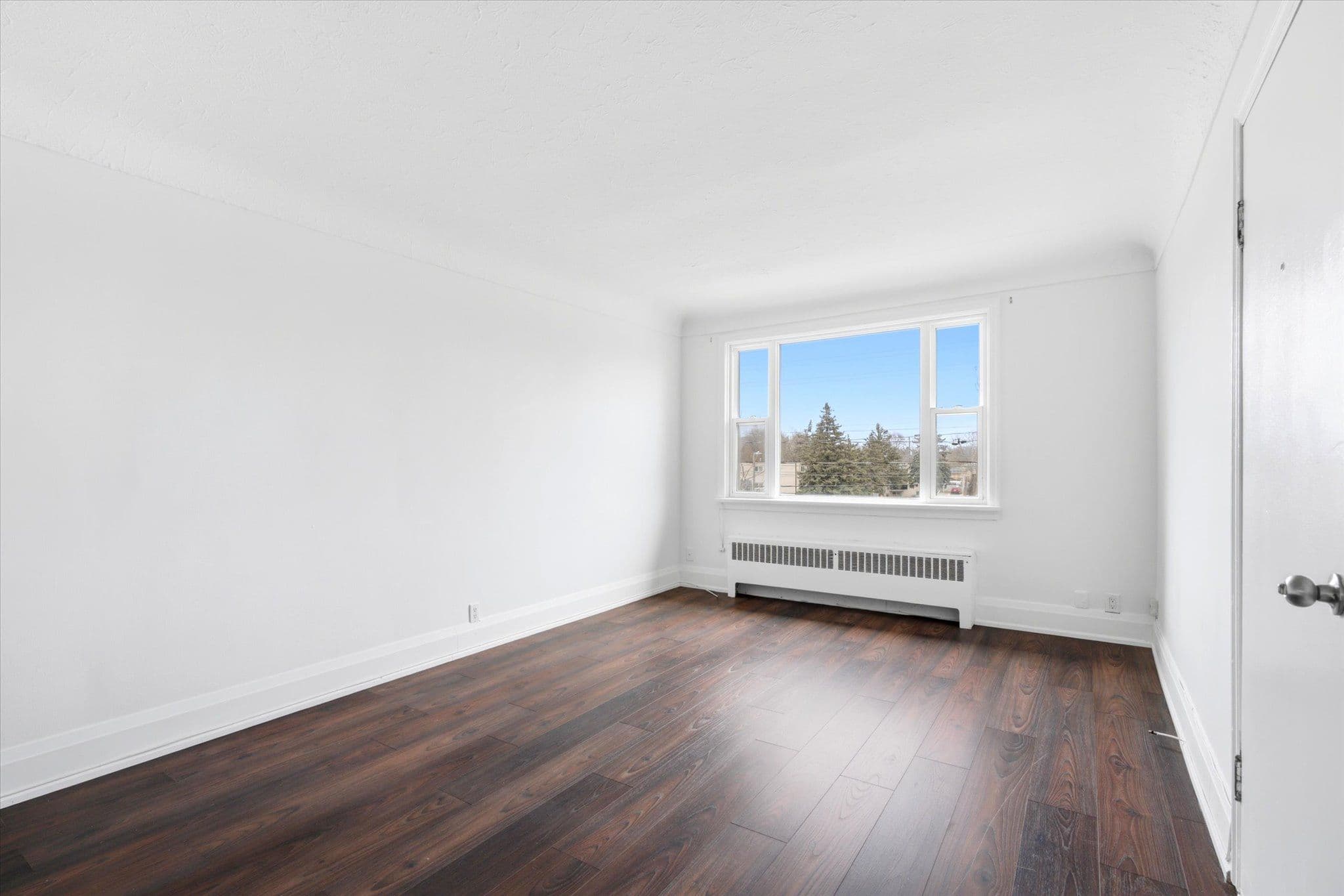 310 Speedvale Avenue E 6, Guelph, ON N1E 1N2