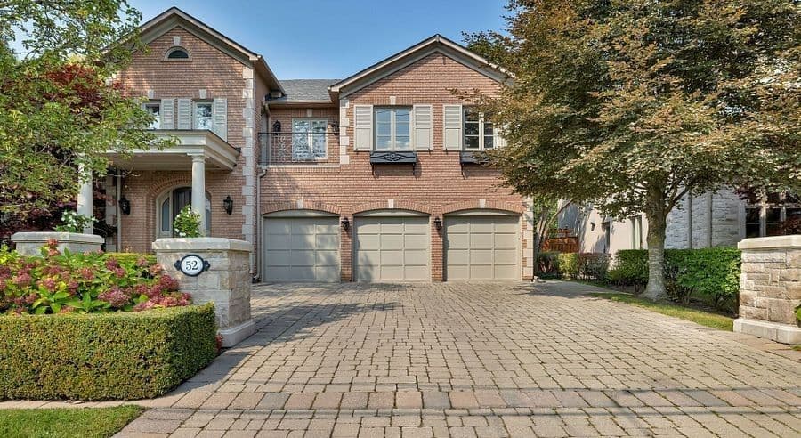 52 Berkindale Drive, Toronto C12, ON M2L 1Z8