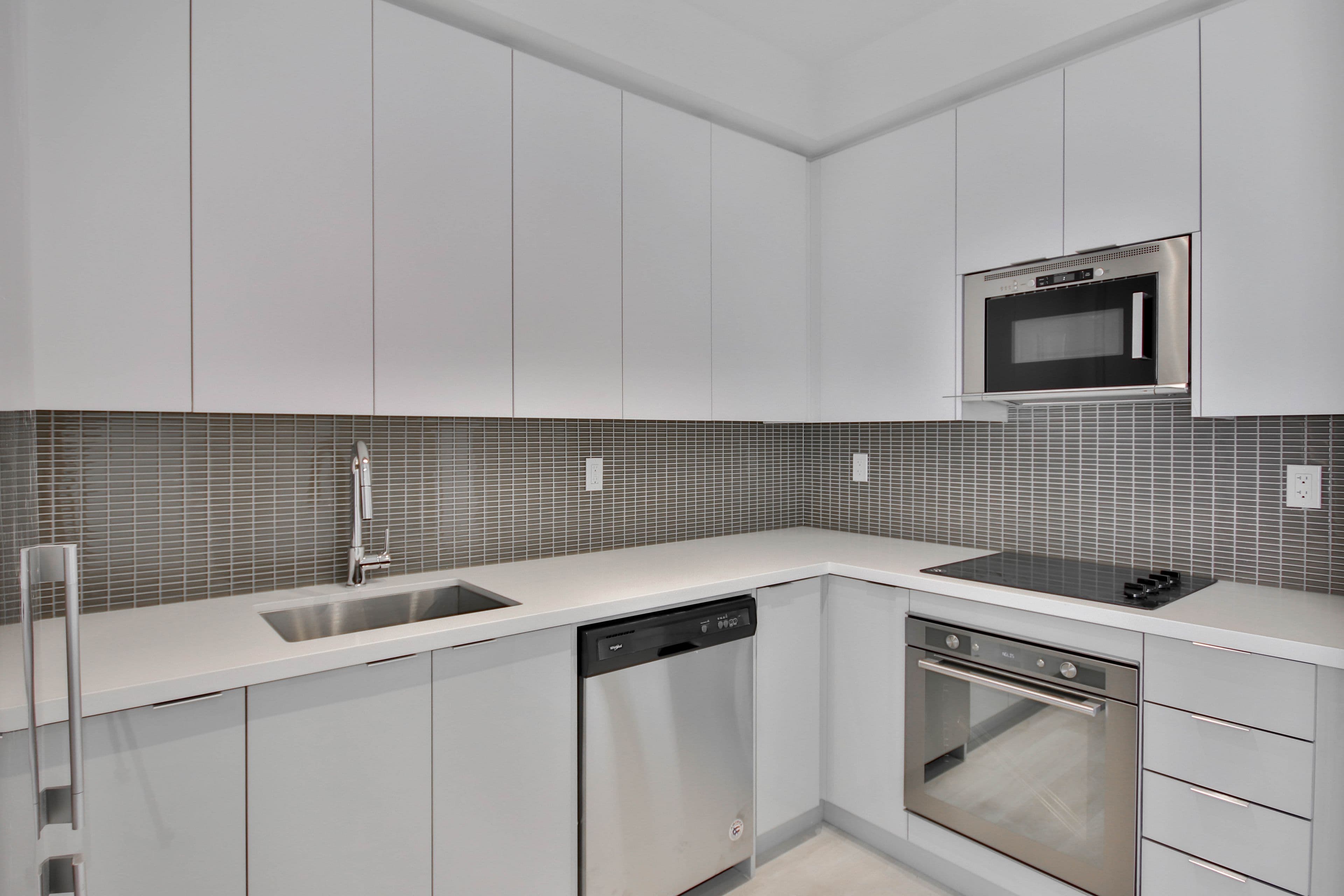 2916 Highway 7 Road 1204, Vaughan, ON L4K 0K6