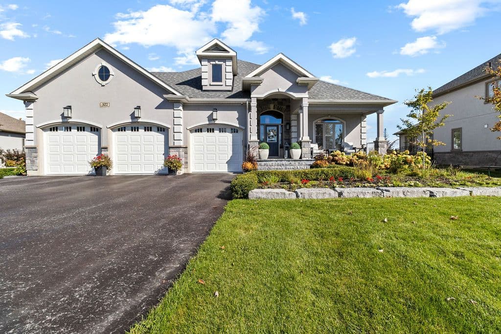 327 Sunnybrae Avenue, Innisfil, ON L9S 0K9