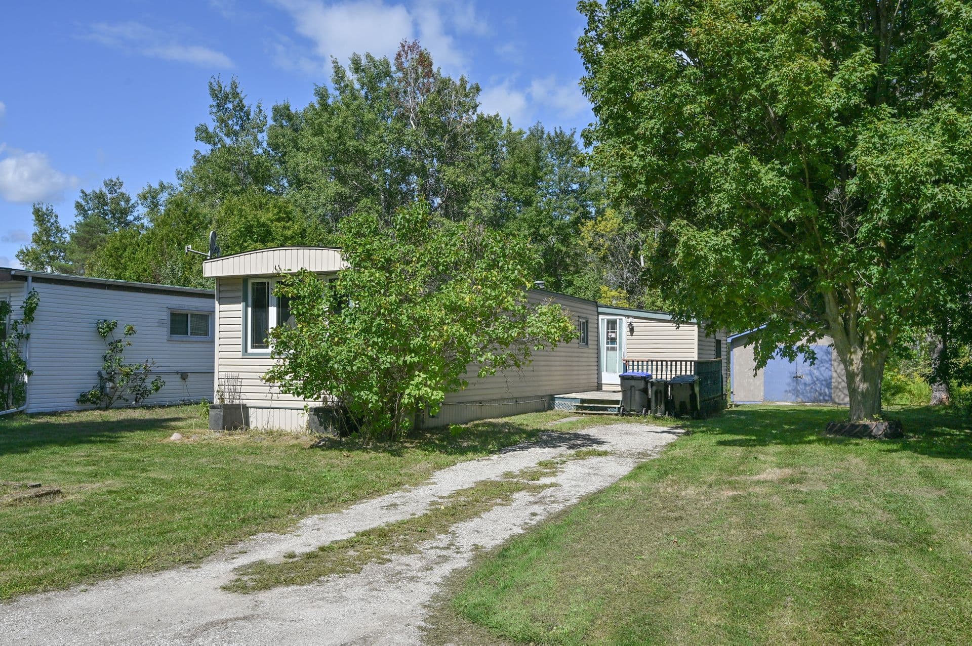 32 Shamrock Crescent, Essa, ON L3W 0A5