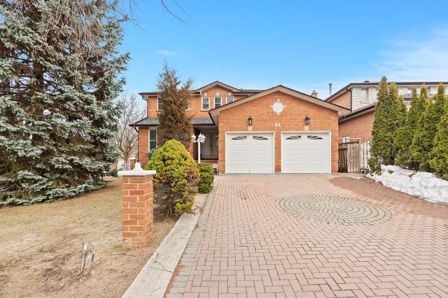61 Dundee Crescent, Markham, ON L3R 8Y9