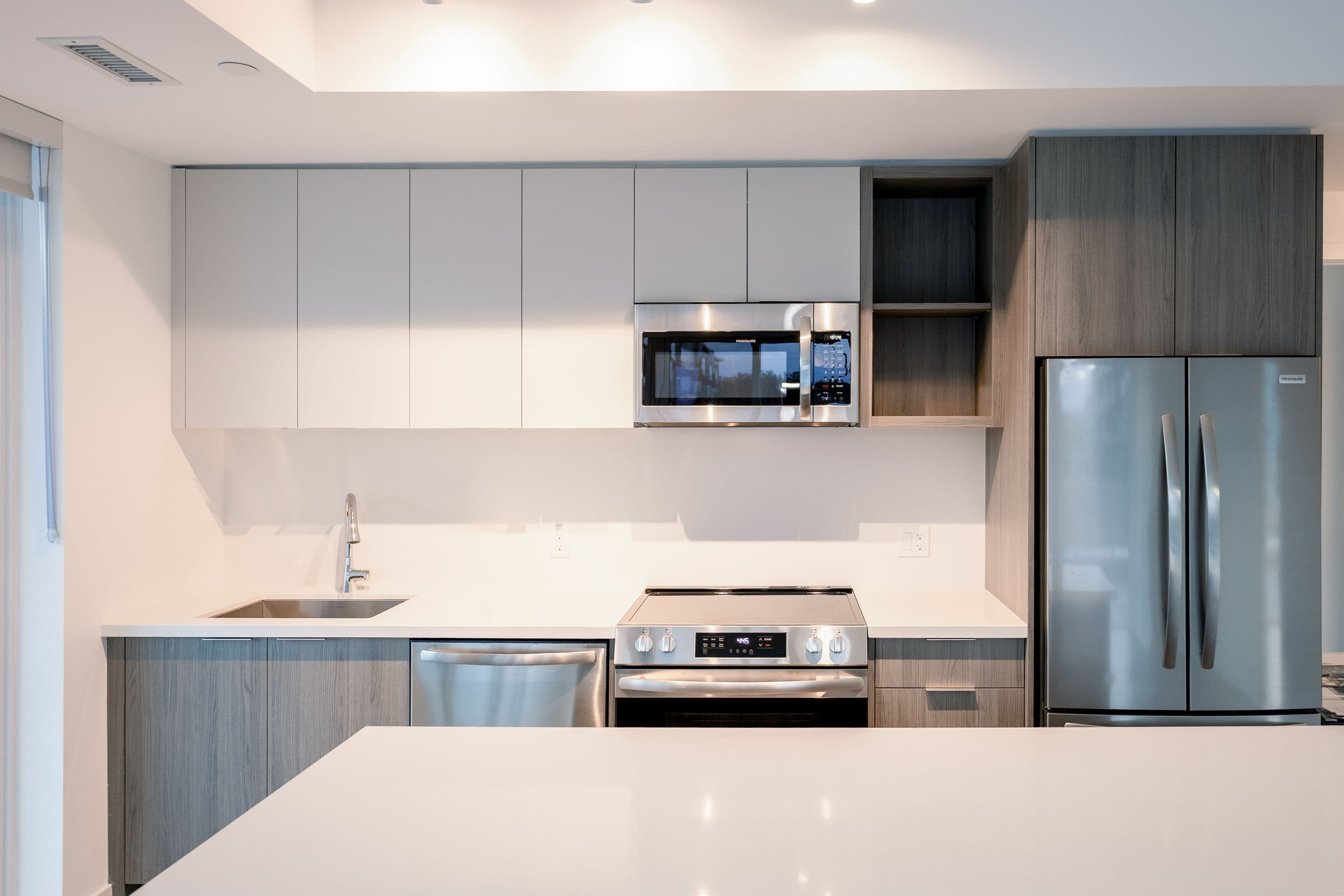 333 Sunseeker Avenue 317, Innisfil, ON L9S 0J7