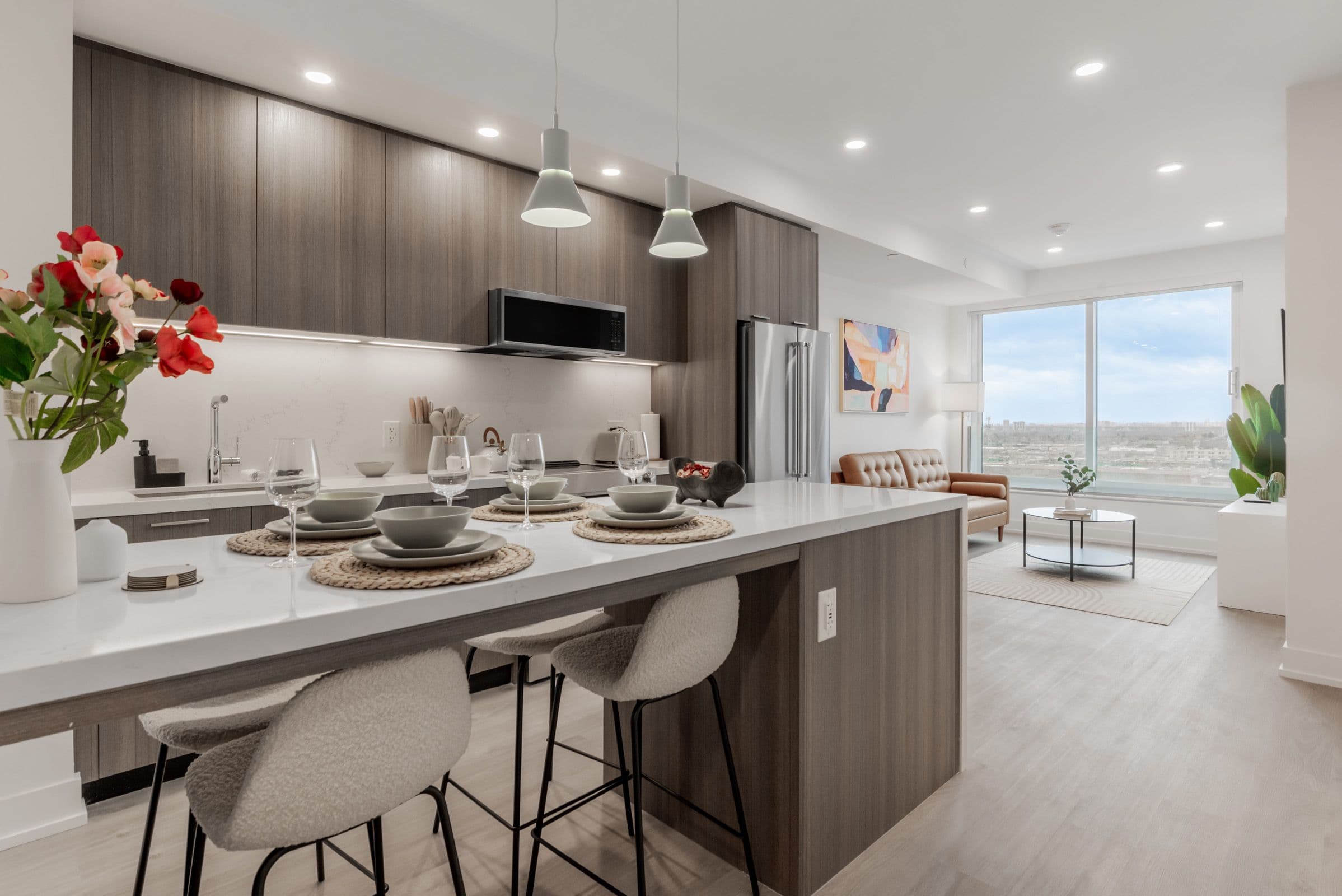 29 York Garden Way 504, Toronto W04, ON M6A 2V1