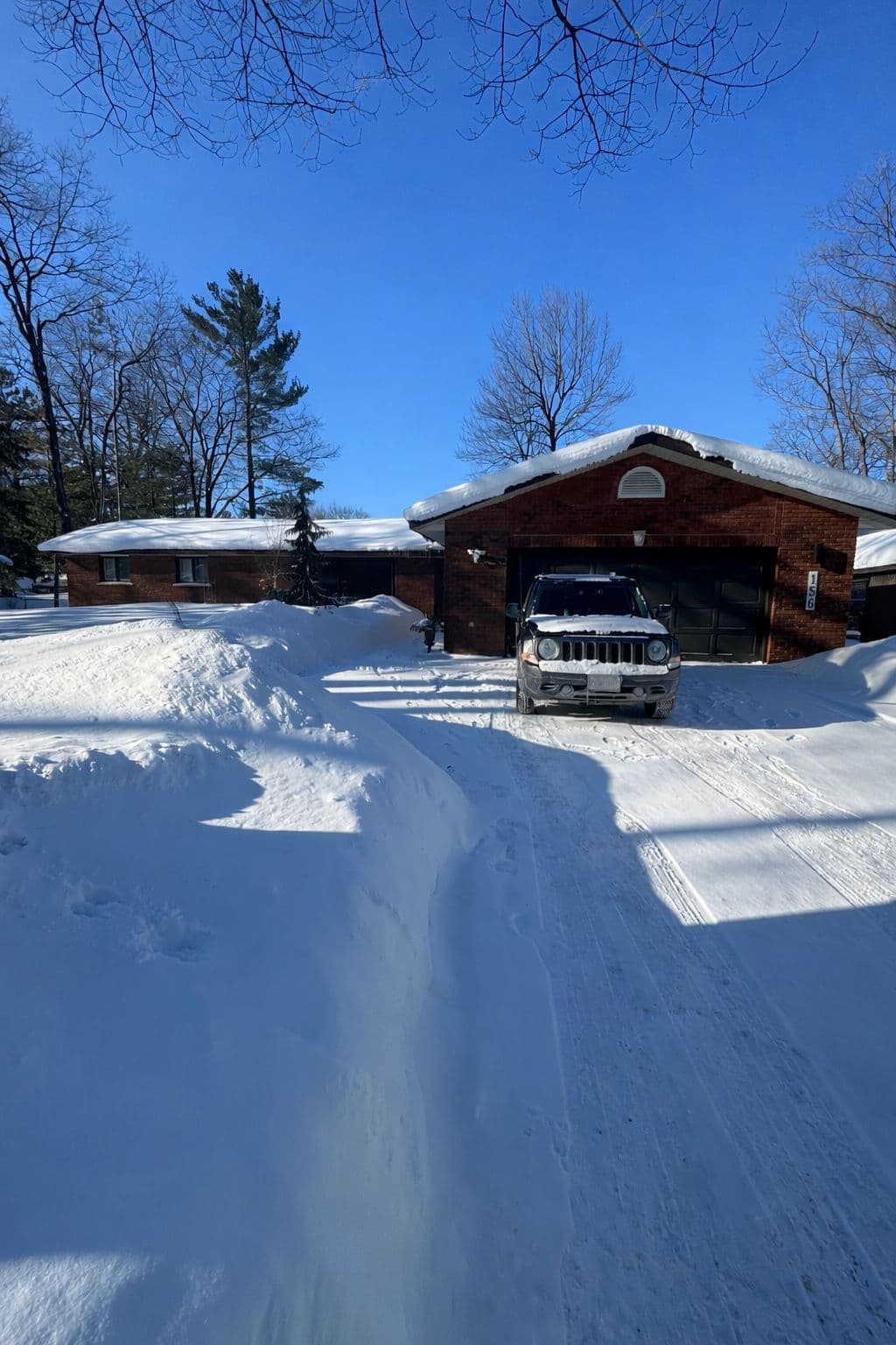 156 39th Street S, Wasaga Beach, ON L9Z 1S3