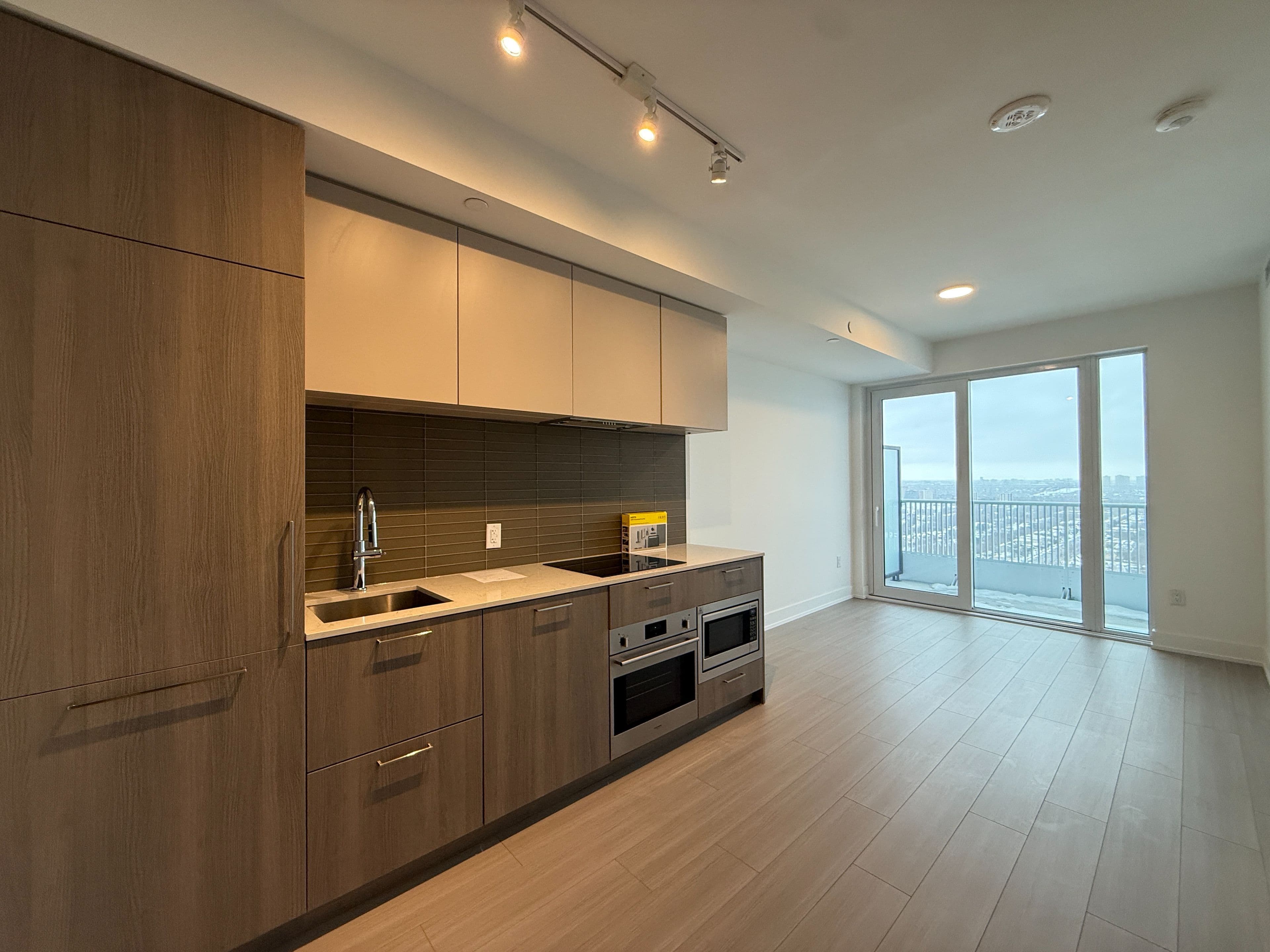 36 Olive Avenue 2707, Toronto C14, ON M2N 0M4