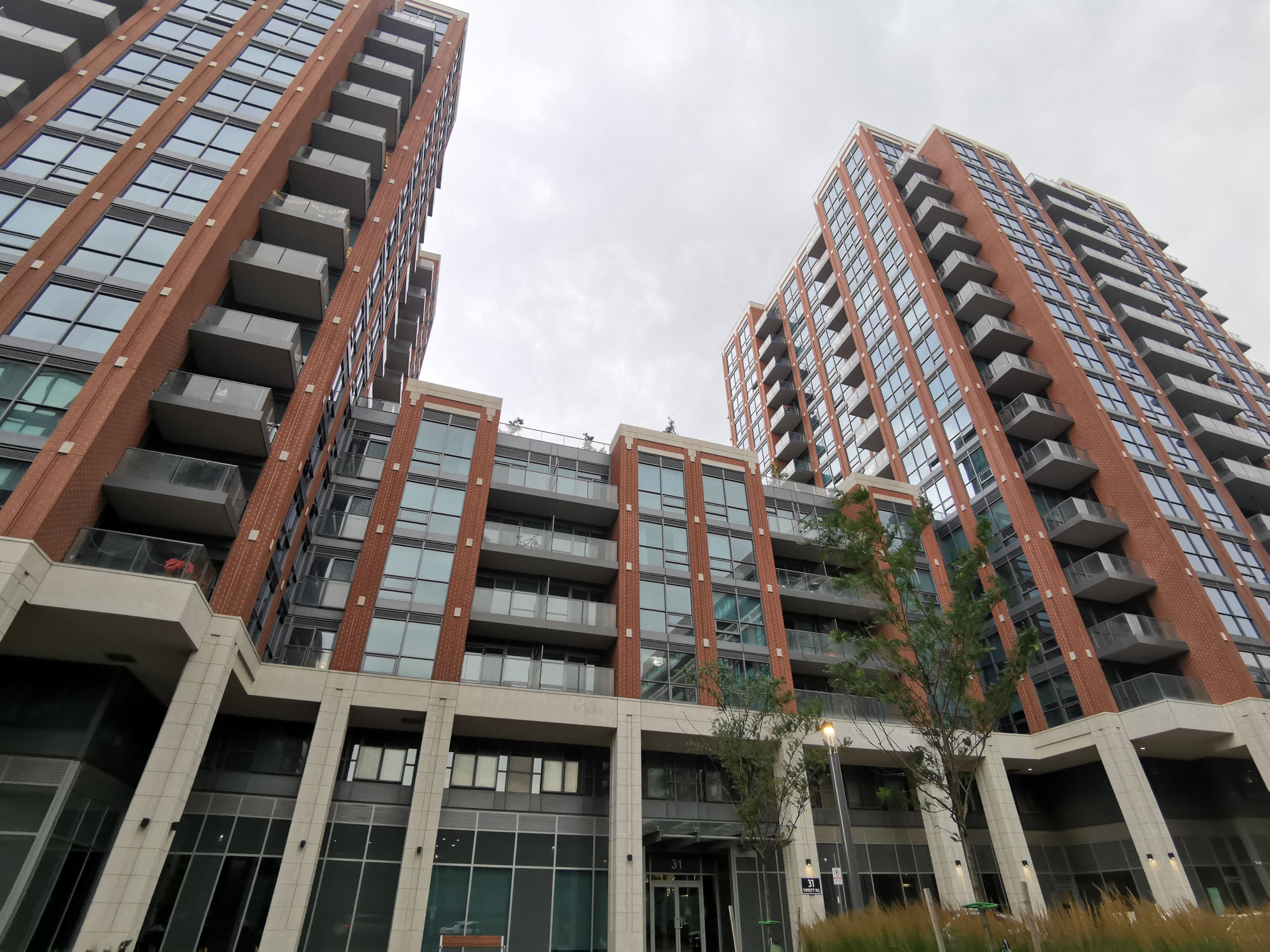 31 Tippett Road 209, Toronto C06, ON M3H 0C8