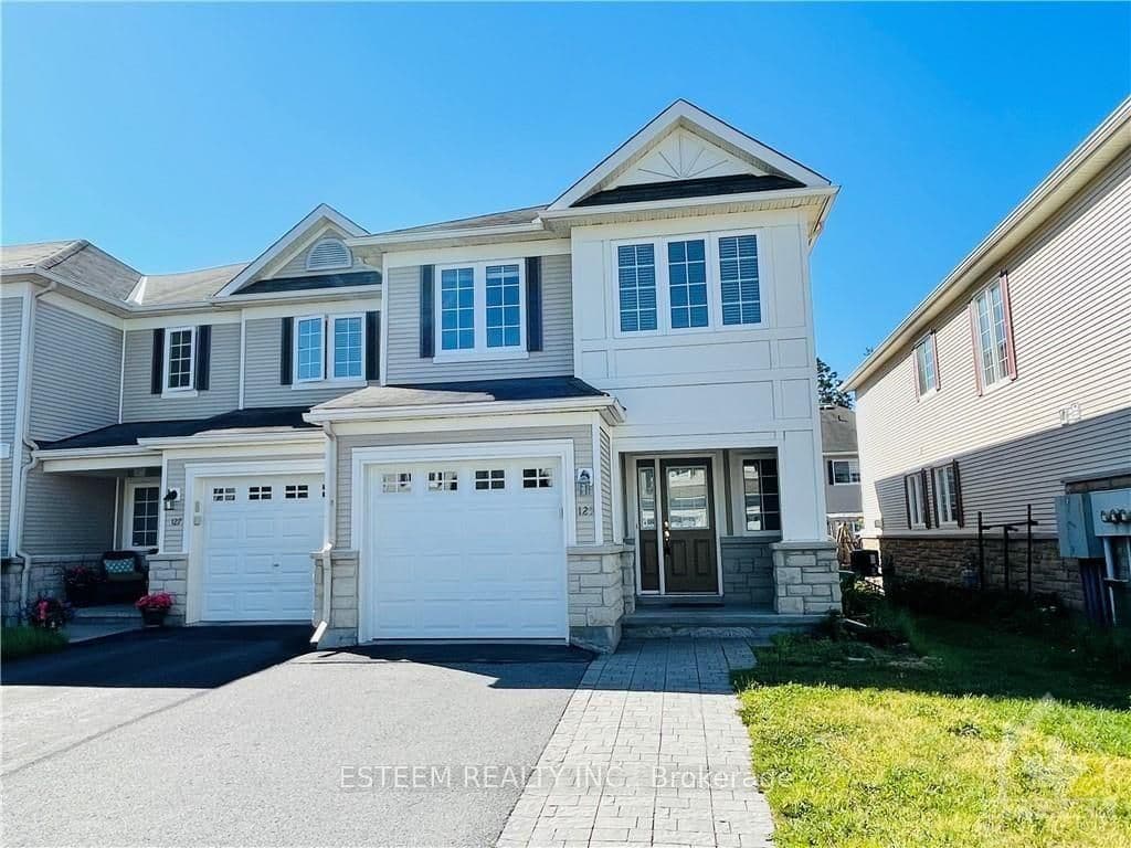 125 Braddock Private, Barrhaven, ON K2J 0E6