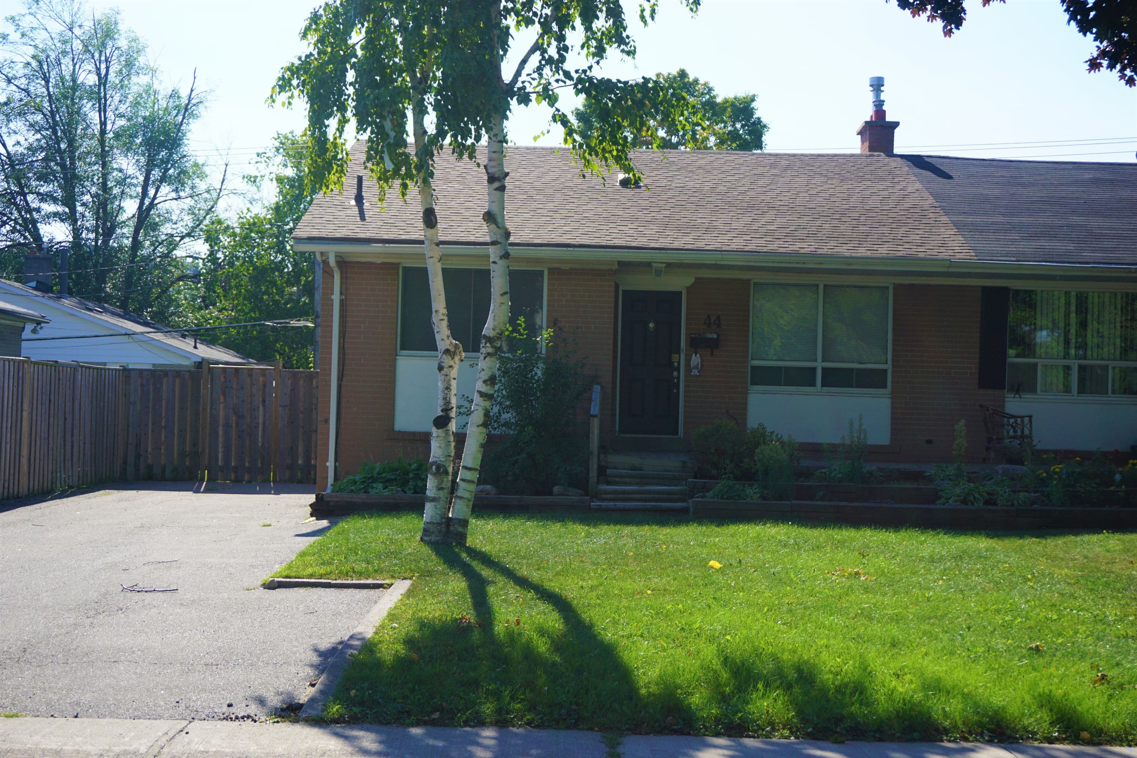 44 Billingsgate Crescent, Ajax, ON L1S 2R8