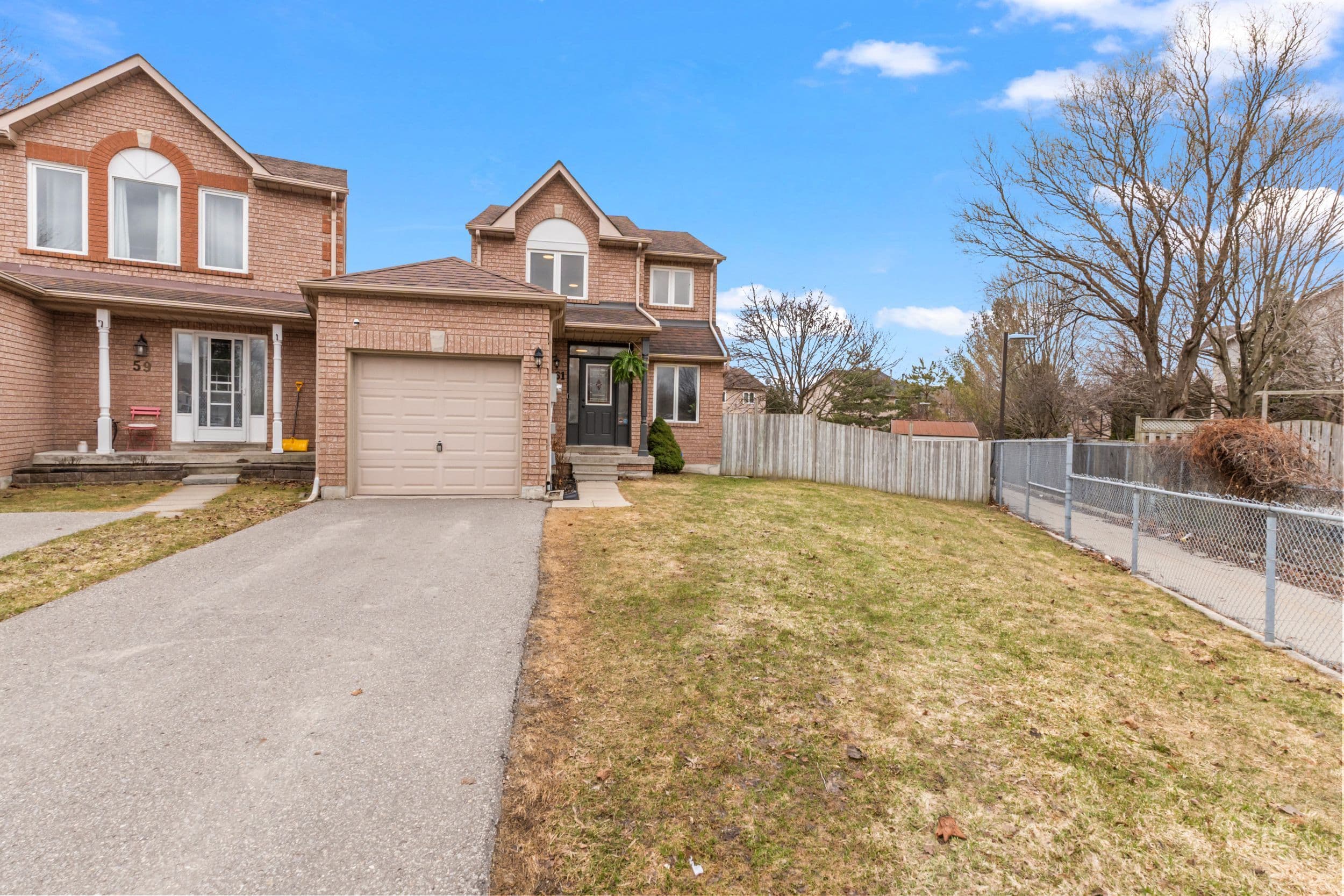61 Fry Crescent, Clarington, ON L1C 4Y3