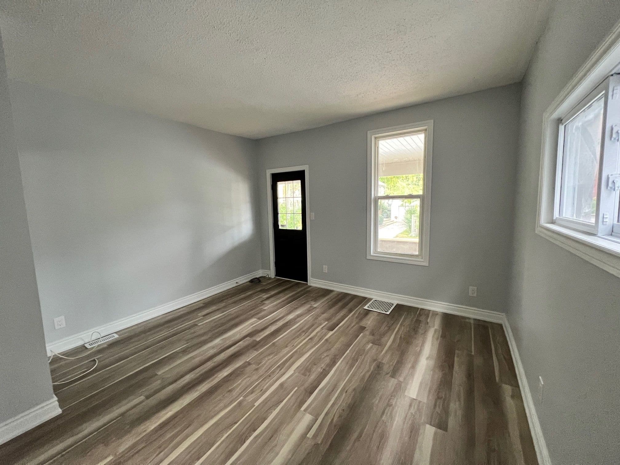 4233 Huron Street 2, Niagara Falls, ON L2E 2G6