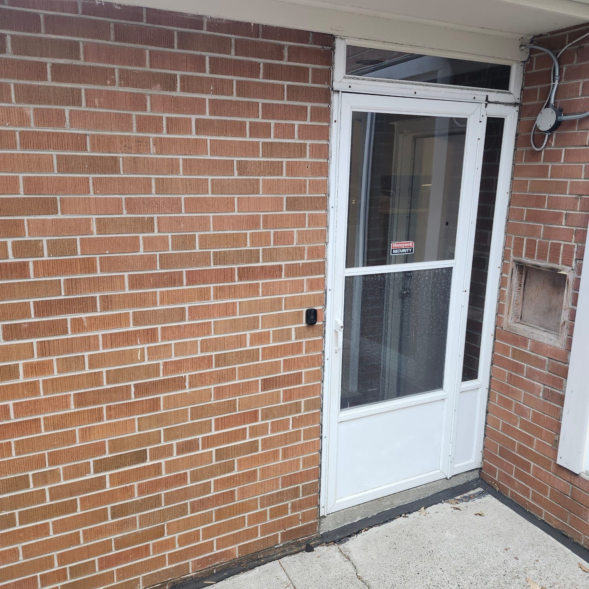 223 Old Yonge Street LOWER, Toronto C12, ON M2P 1R5