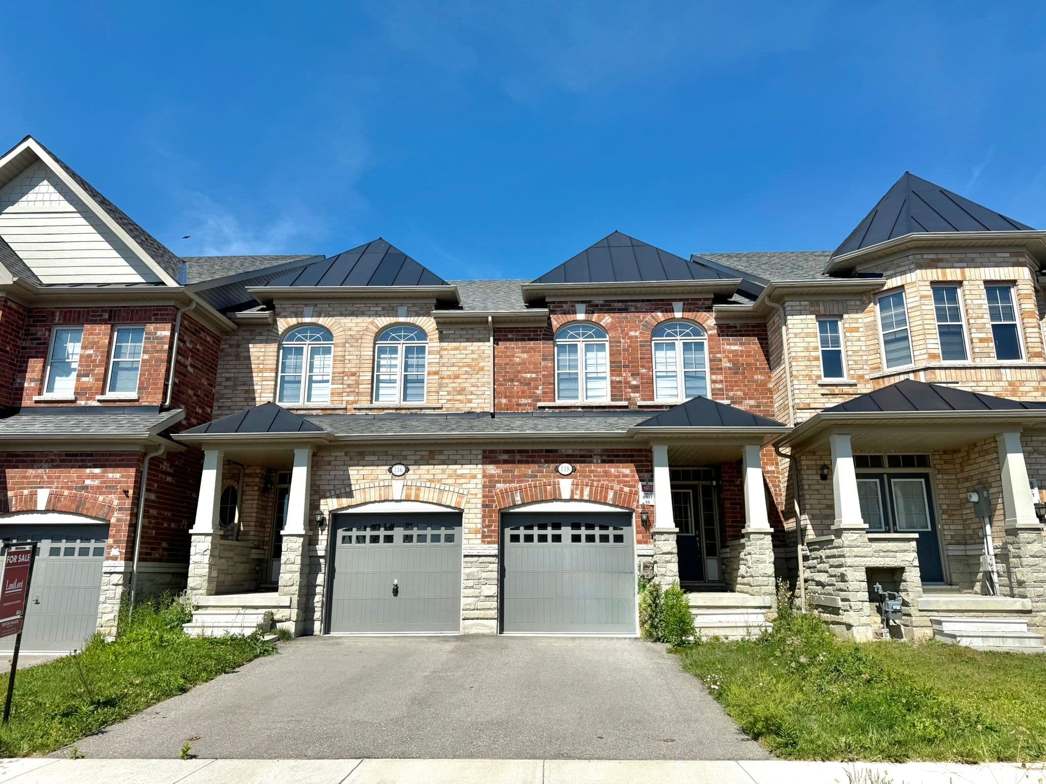 118 Finegan Circle, Brampton, ON L7A 4Z9
