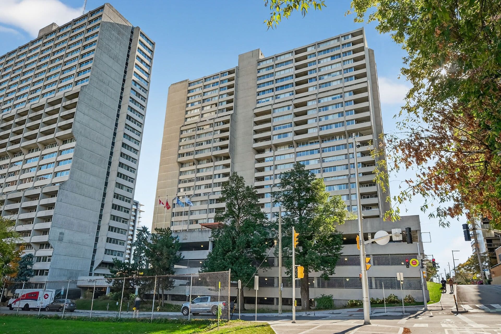 530 Laurier Avenue W 1801, Ottawa Centre, ON K1R 7T1