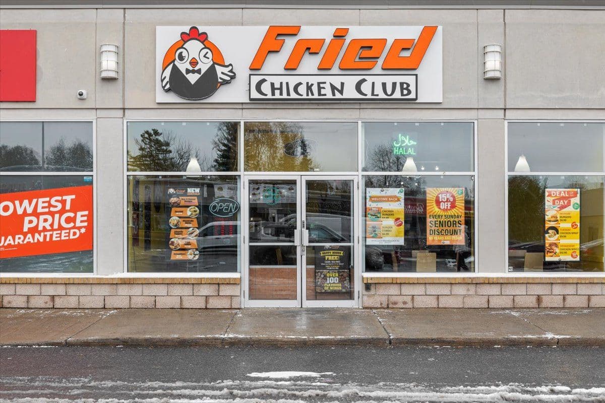 1910 ST LAURENT Boulevard C002, Elmvale Acres and Area, ON K1G 1A4