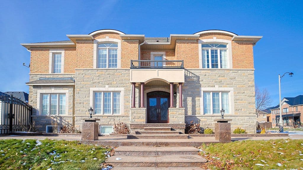 24 Prince Edward Boulevard, Brampton, ON L6P 2N8