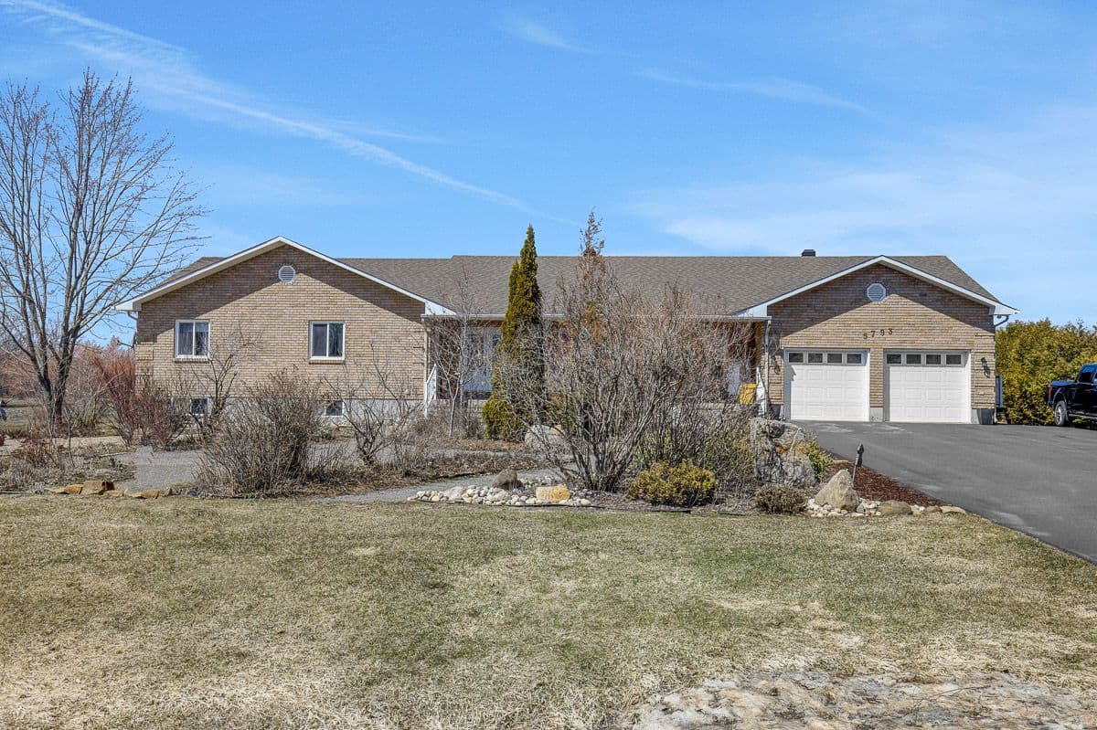 5793 Leitrim Road, Carlsbad Springs, ON K0A 1K0