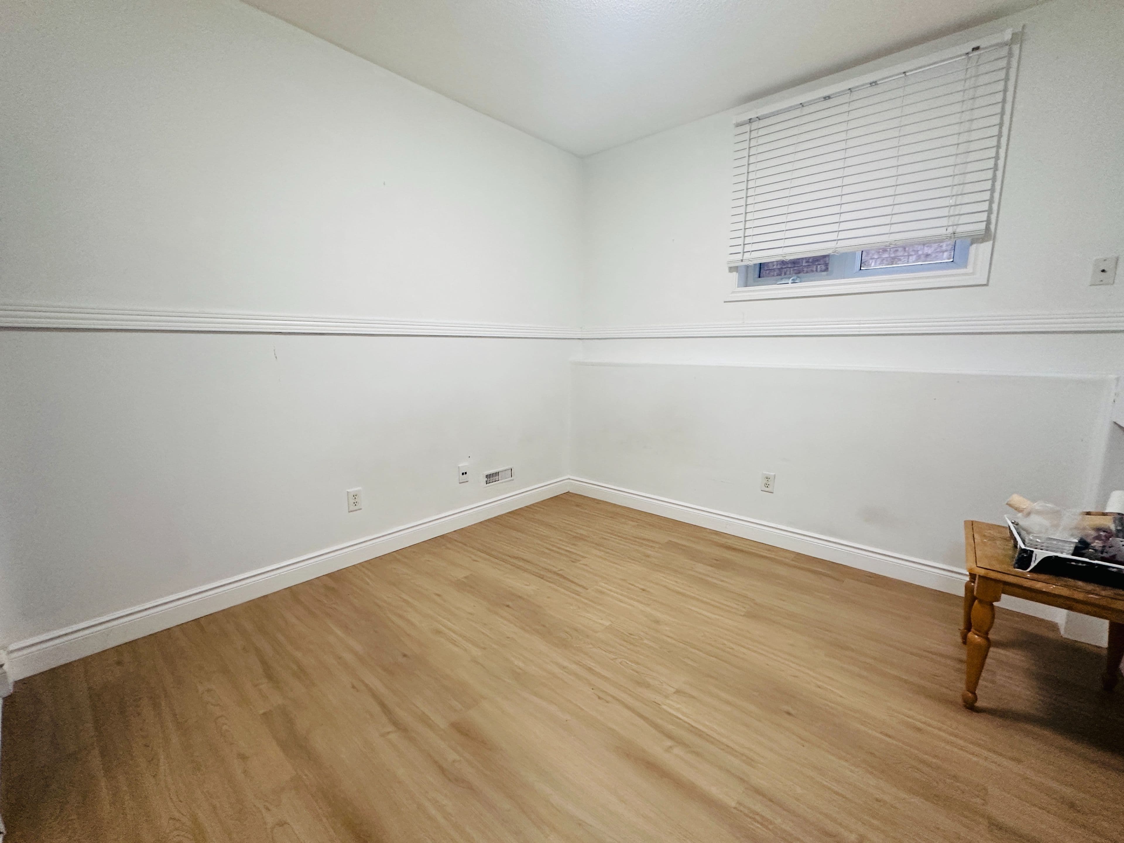 135 Cheltenham Road Basement, Barrie, ON L3Z 2A5