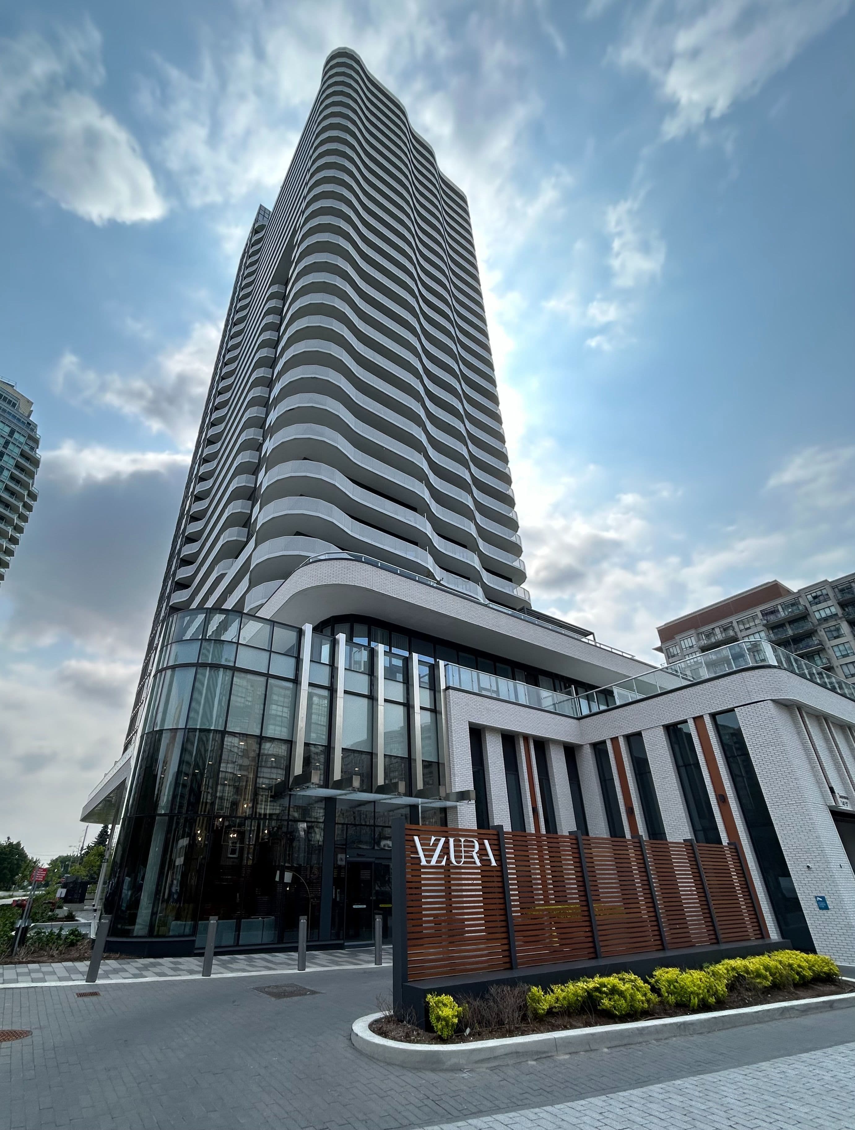 15 Holmes Avenue 507, Toronto C14, ON M2N 0L4