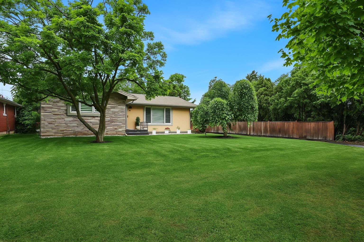 18 Wakil Drive Unit #1 (main), St. Catharines, ON L2T 3H8