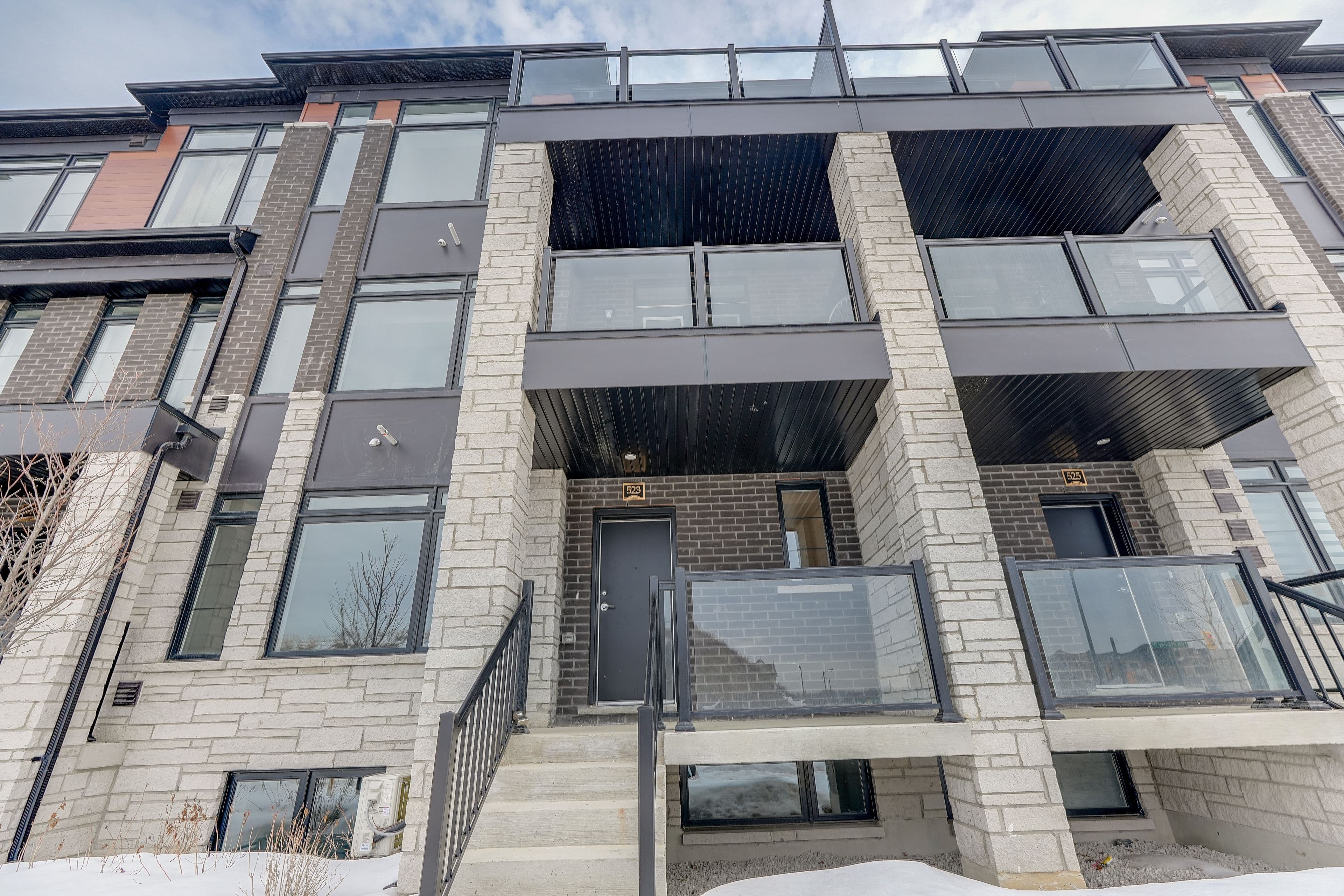 523 Tim Manley Avenue, Caledon, ON L6Y 0Z6