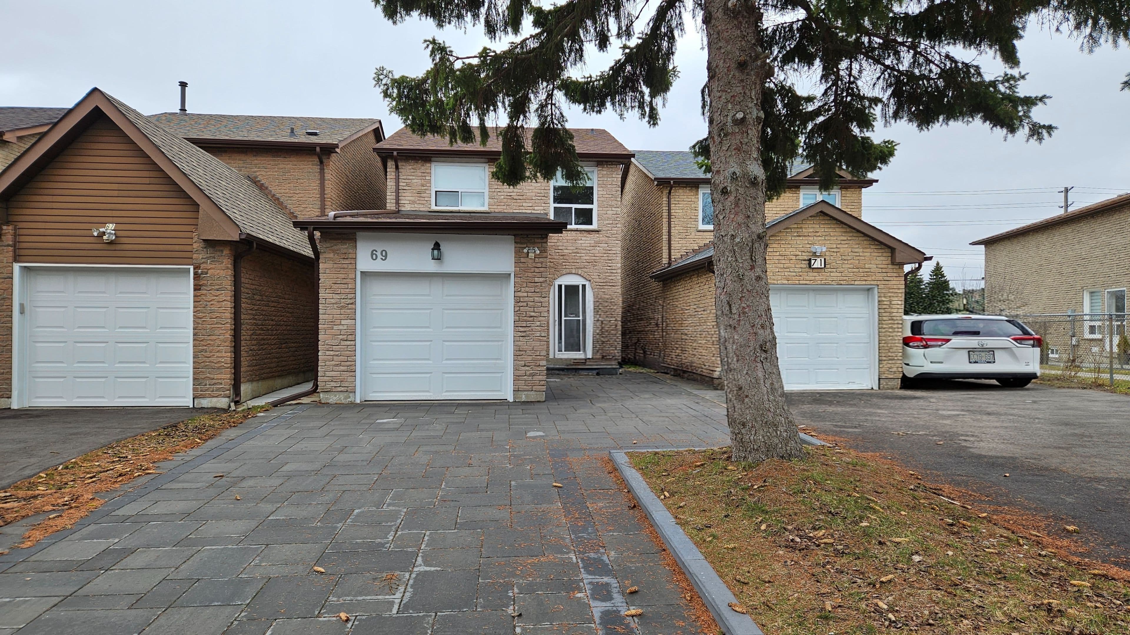 69 Bedale Crescent Upper, Markham, ON L3R 3N8