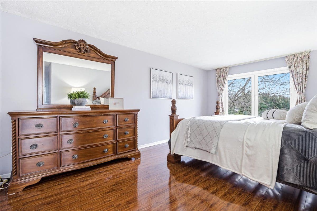 1148 Bridlewood Trail, Oakville, ON L6M 2L2