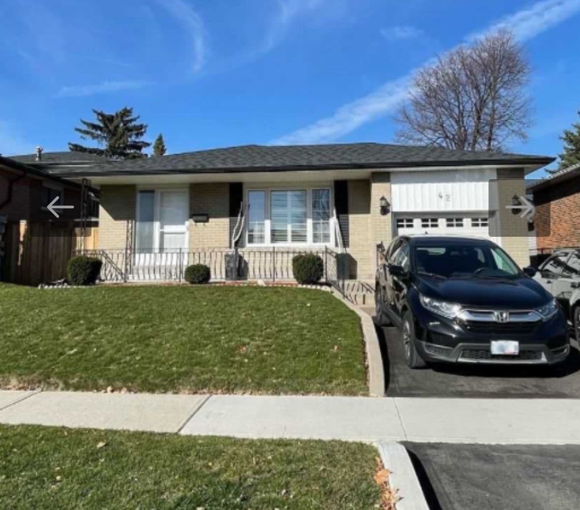 42 Broadbent Avenue Basement, Toronto E08, ON M1K 4R2