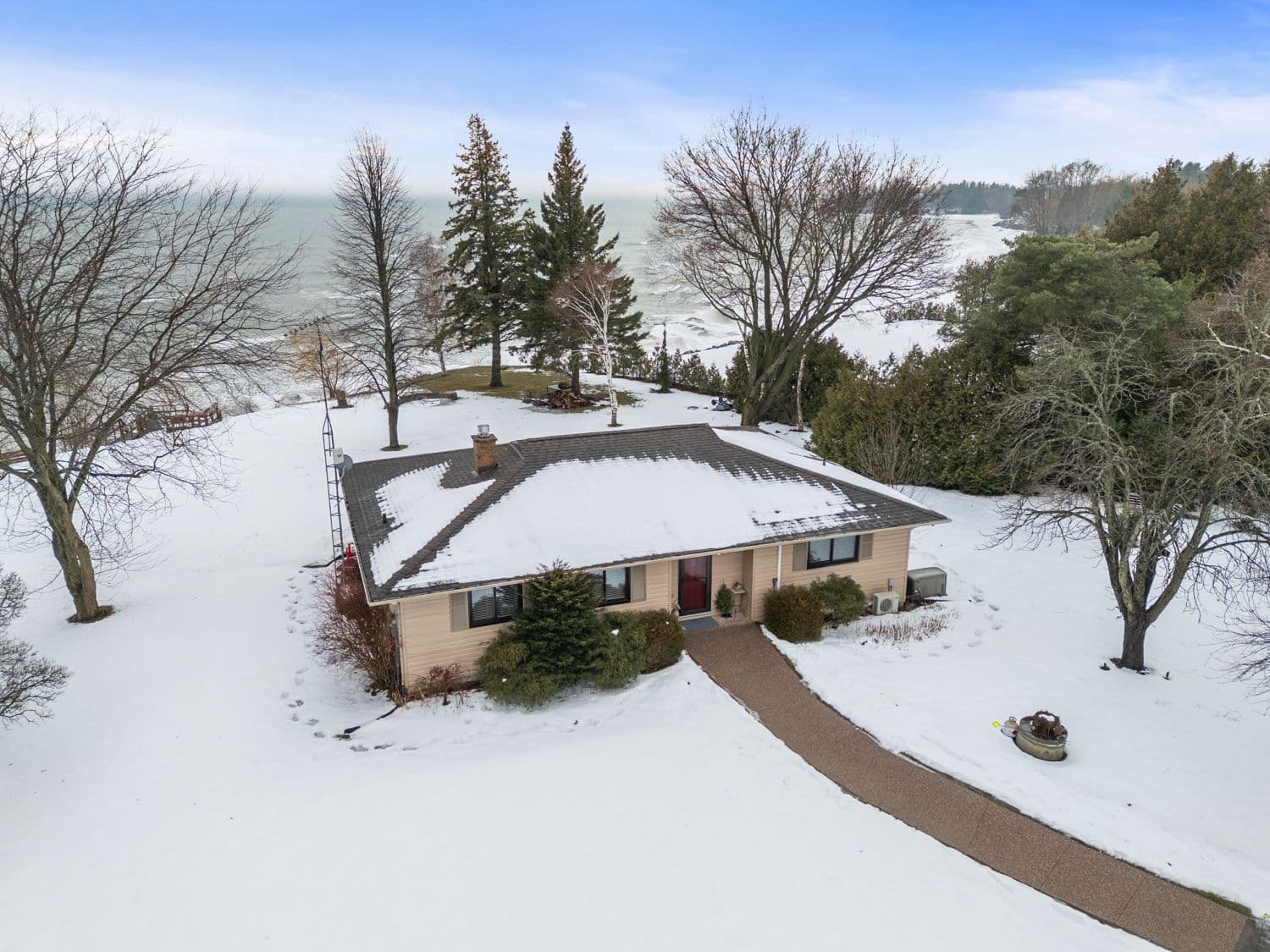 373 Victoria Beach Road, Cramahe, ON K0K 1S0