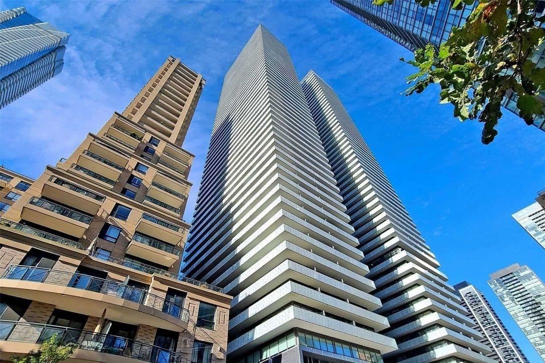 42 Charles Street E 603, Toronto C08, ON M4Y 1T4