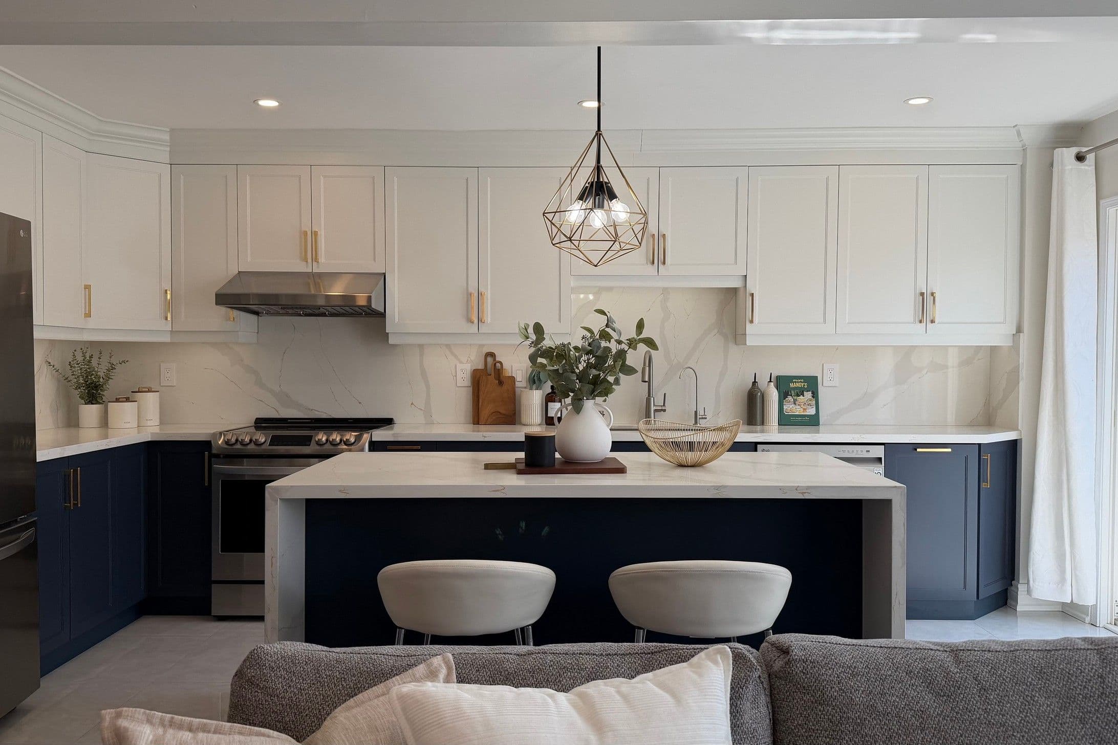 880 Isaac Phillips Way, Newmarket, ON L3X 2Y8