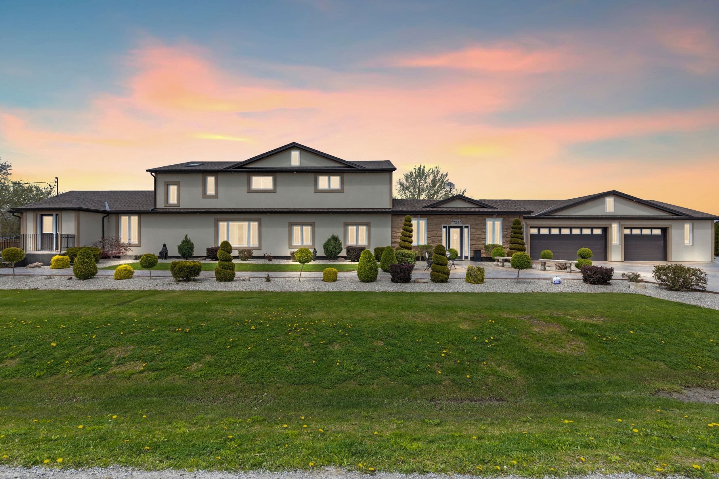 724 Line 3 Road S, Niagara-on-the-Lake, ON L0S 1J0