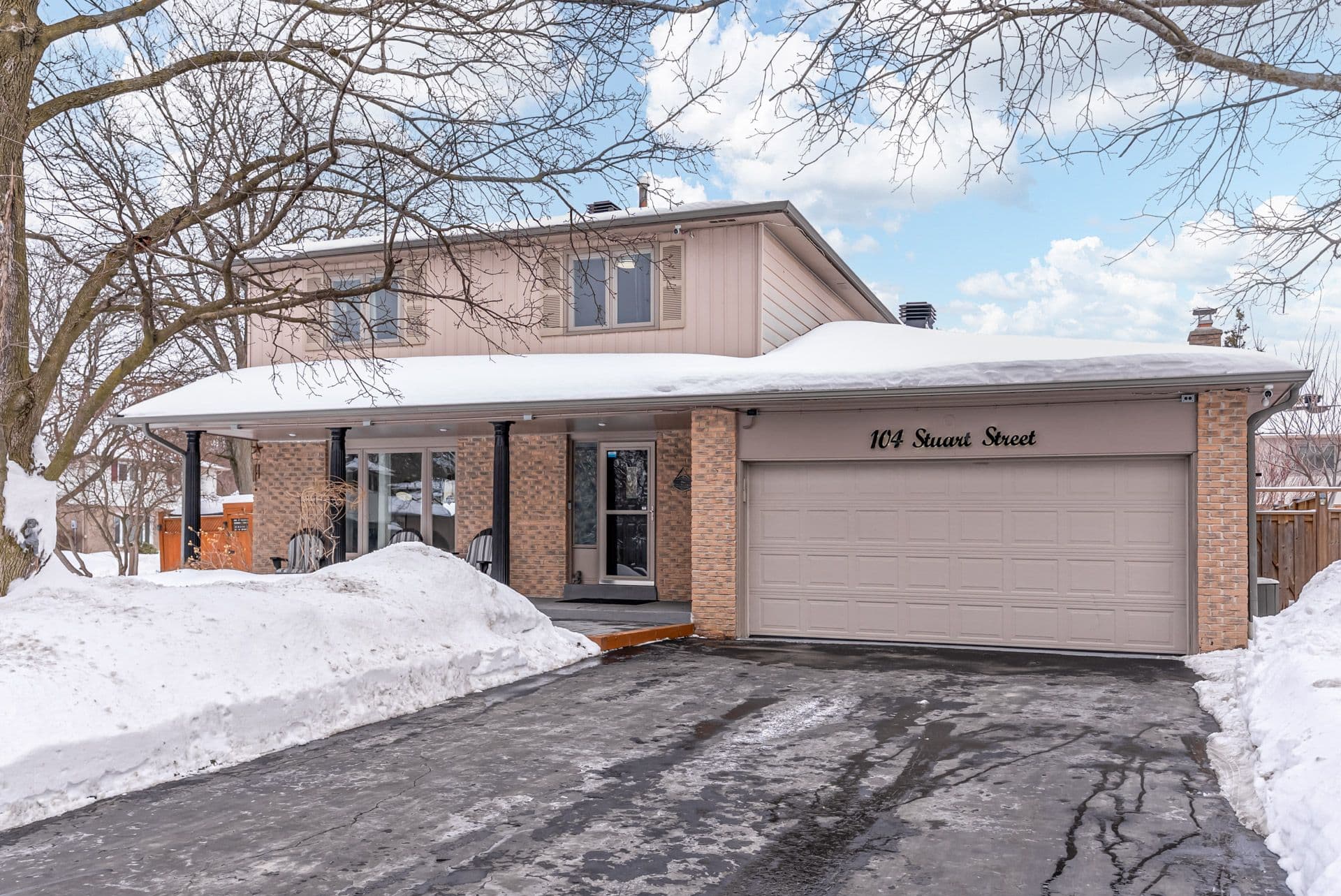 104 Stuart Street, Whitchurch-Stouffville, ON L4A 4S2
