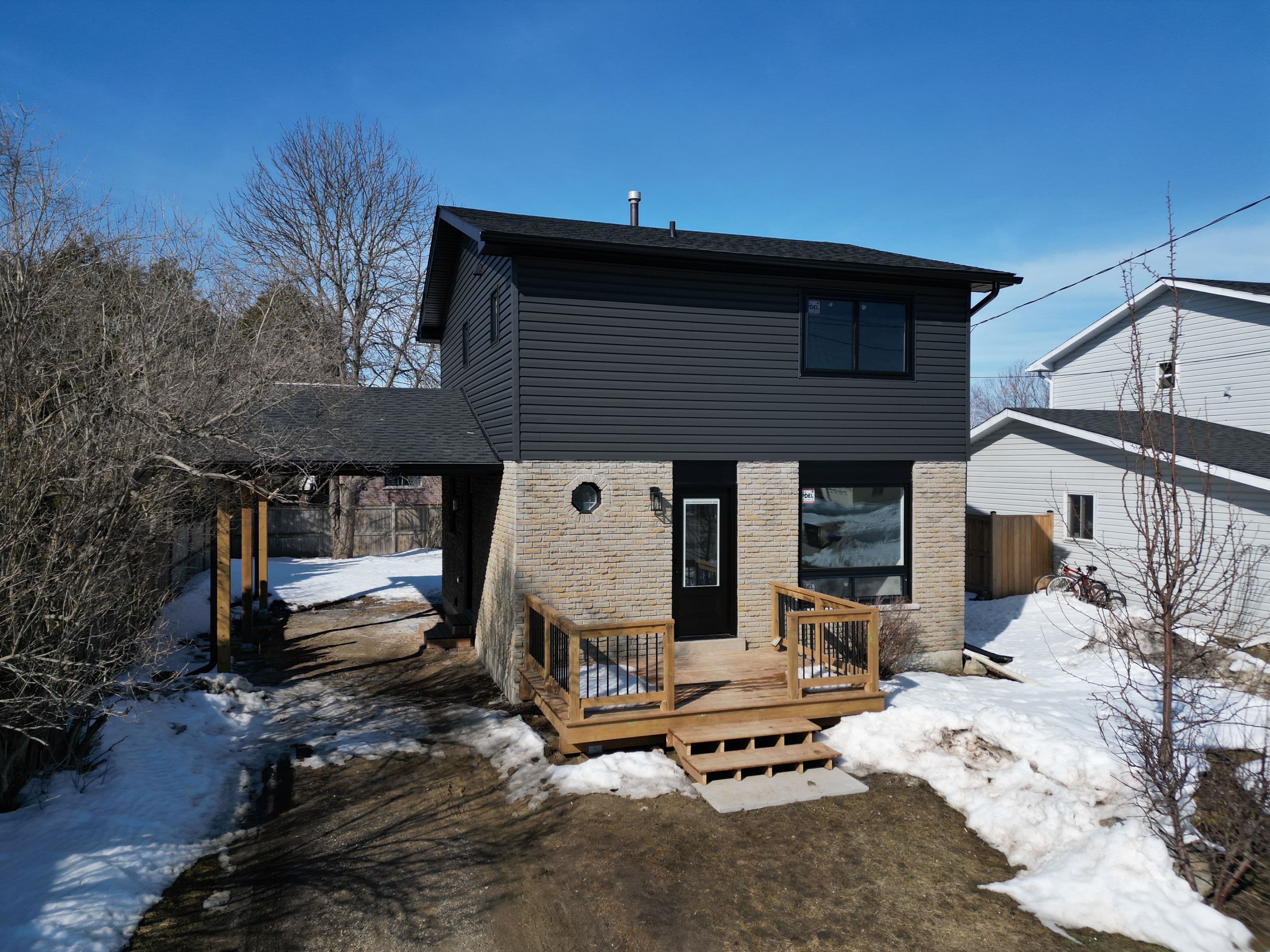 255 Valleyfield Crescent, Clearview, ON L0M 1S0