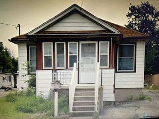 24 Lincoln Avenue, St. Catharines, ON L2P 2C6