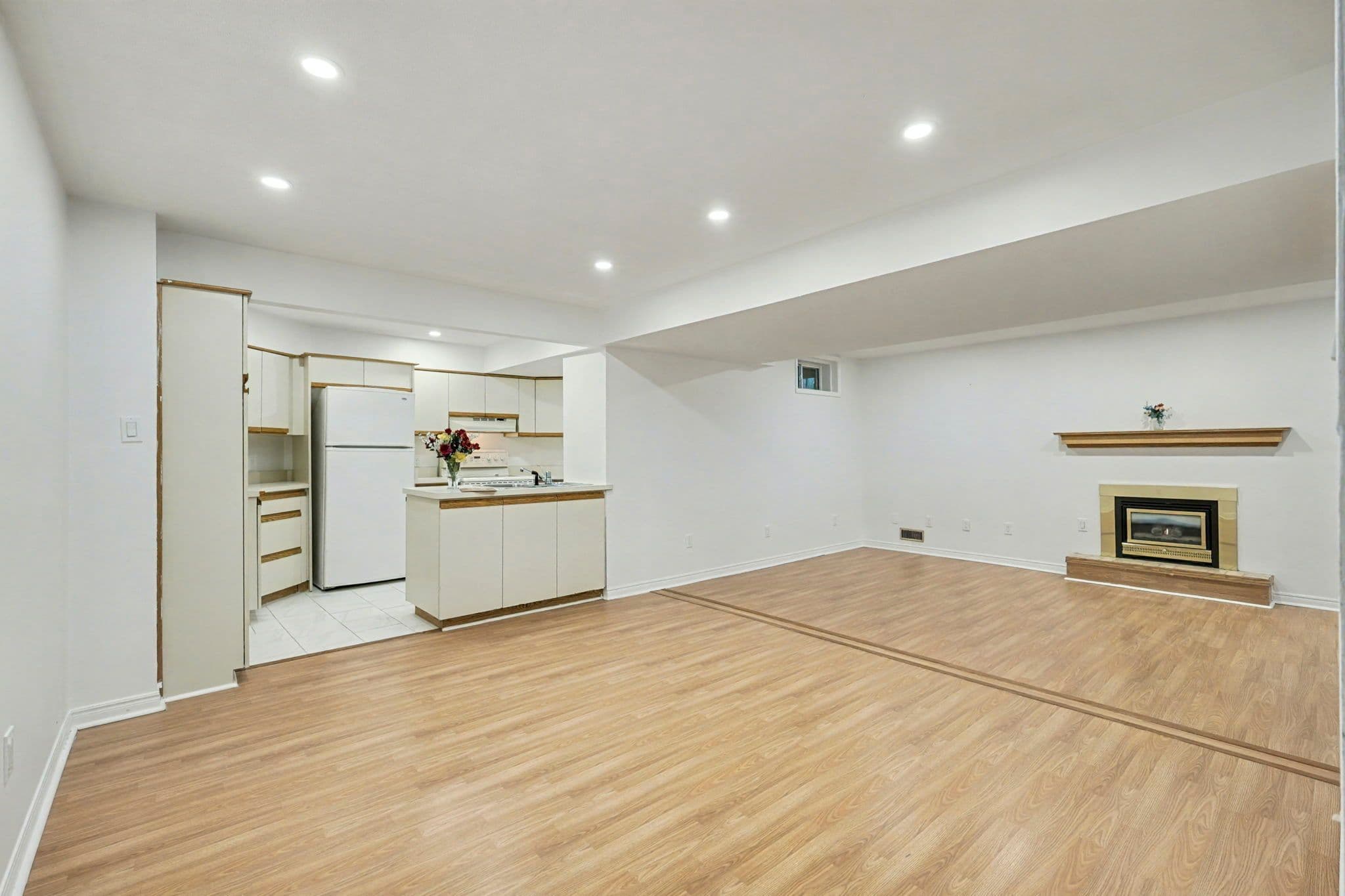 1105 Petunia Place BSMT, Pickering, ON L1V 4N5