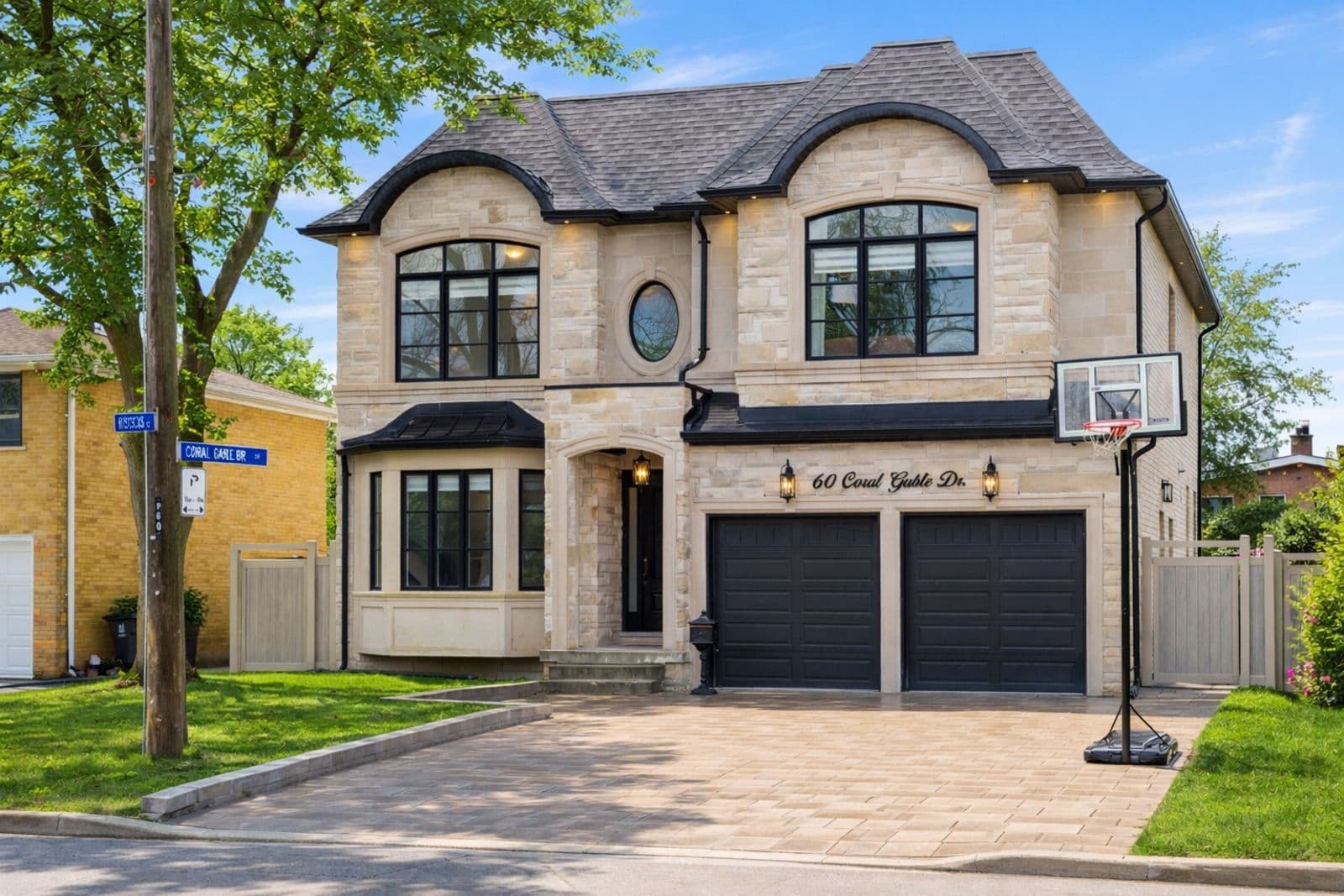 60 Coral Gable Drive, Toronto W05, ON M9M 1P1