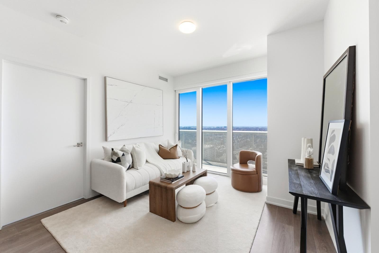 15 Holmes Avenue 2804, Toronto C14, ON M2N 0L4